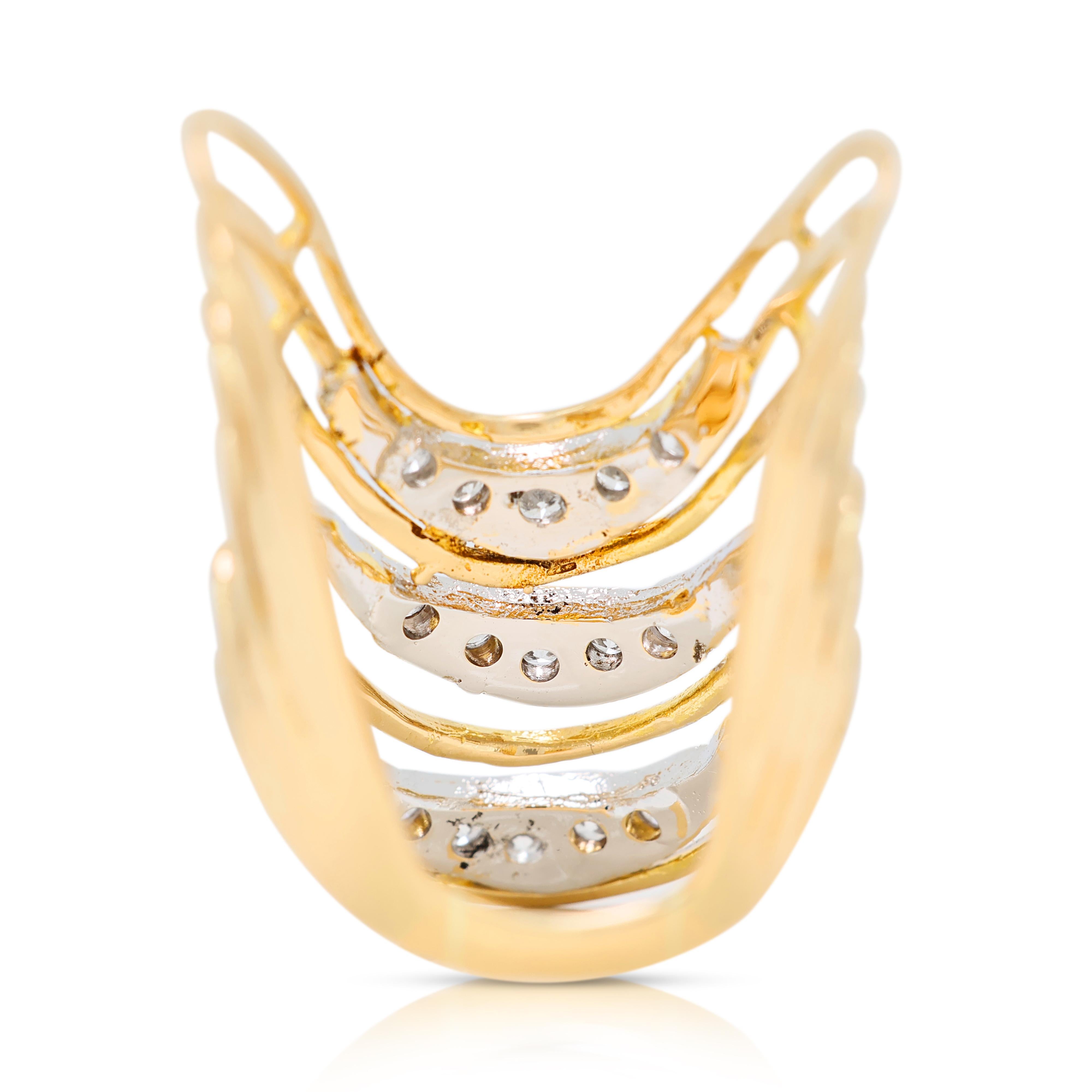 Stilvoller 0,25 Karat Diamantring aus 20 Karat Gelbgold mit Diamanten im Angebot 2