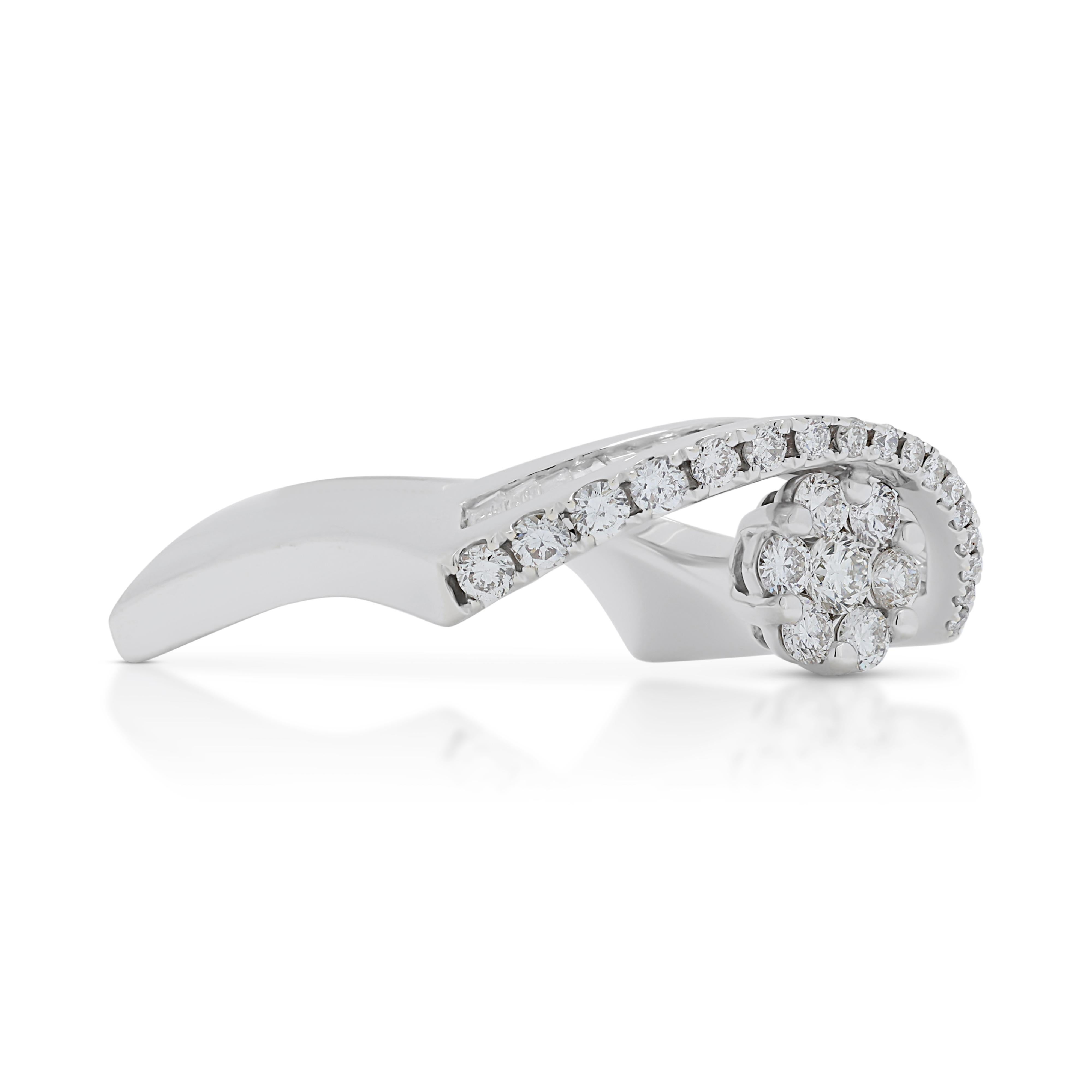 Women's Stylish 0.85ct Diamonds Ring in 18K White Gold For Sale