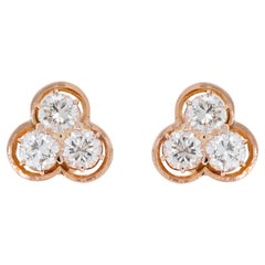 Stylish 0.90 carat Natural Diamond Stud Earrings in 18K Yellow Gold