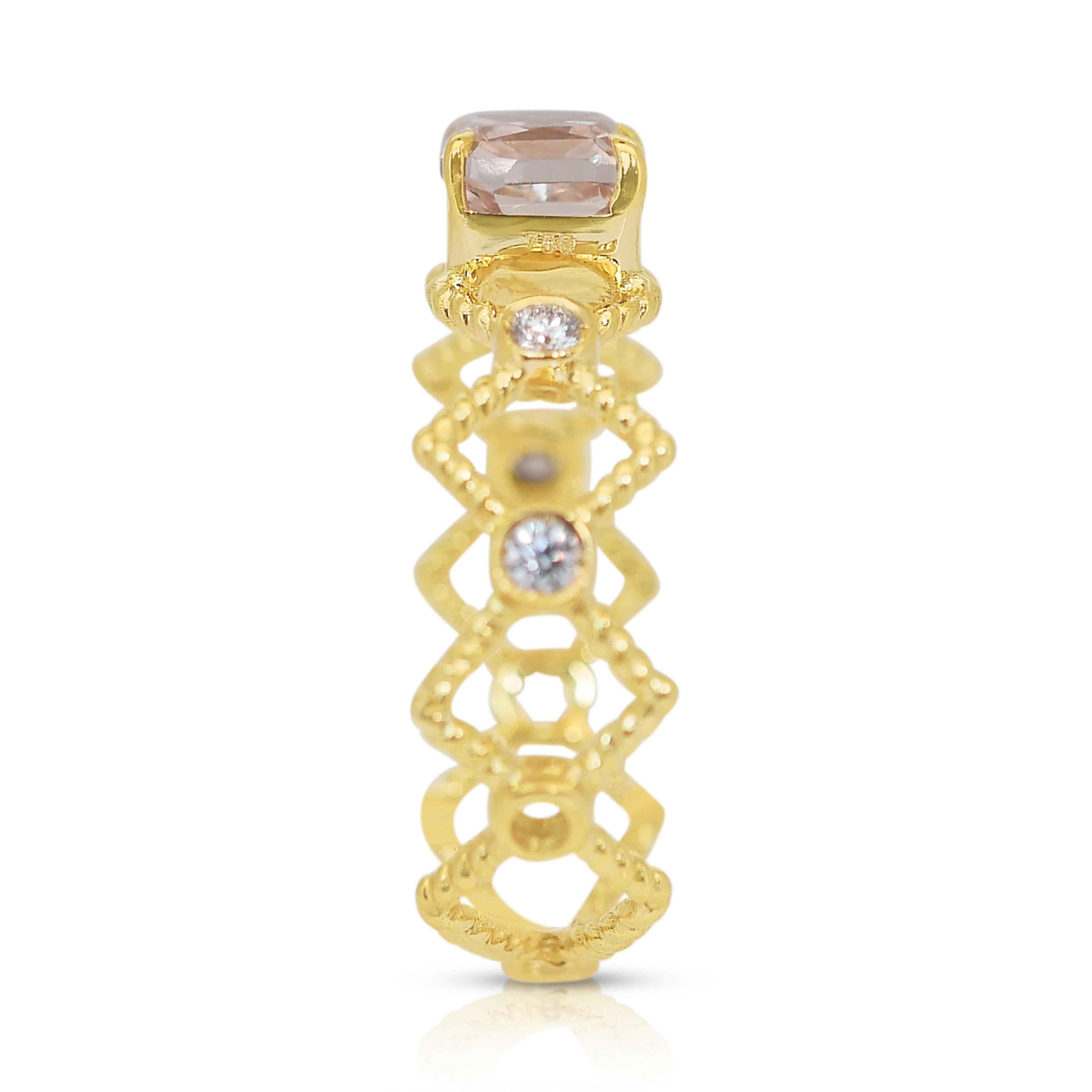 Stylish 1.01ct Diamonds 5-Stone Ring in 18k Yellow Gold - IGI Certified In New Condition For Sale In רמת גן, IL