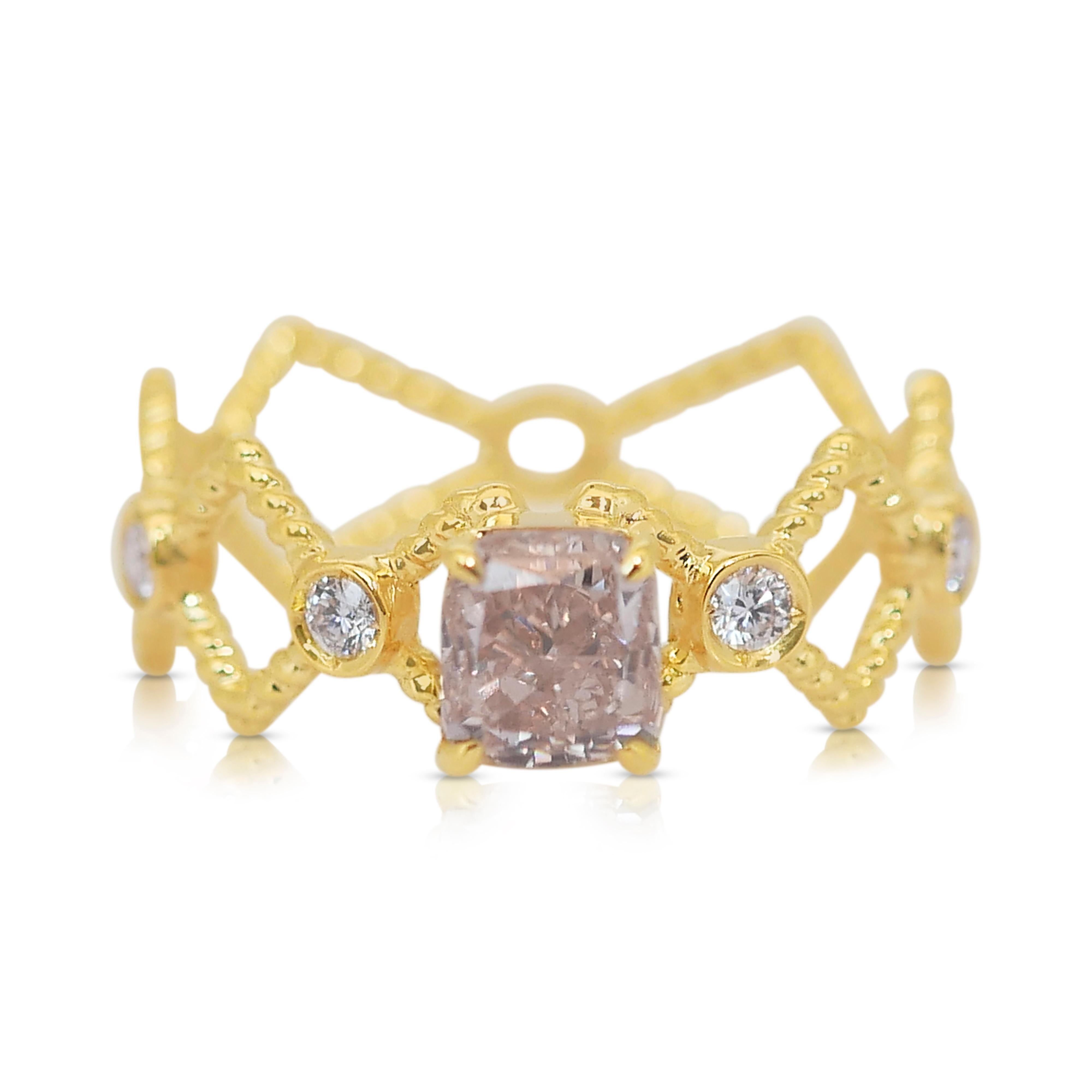 Stylish 1.01ct Diamonds 5-Stone Ring in 18k Yellow Gold - IGI Certified For Sale 2