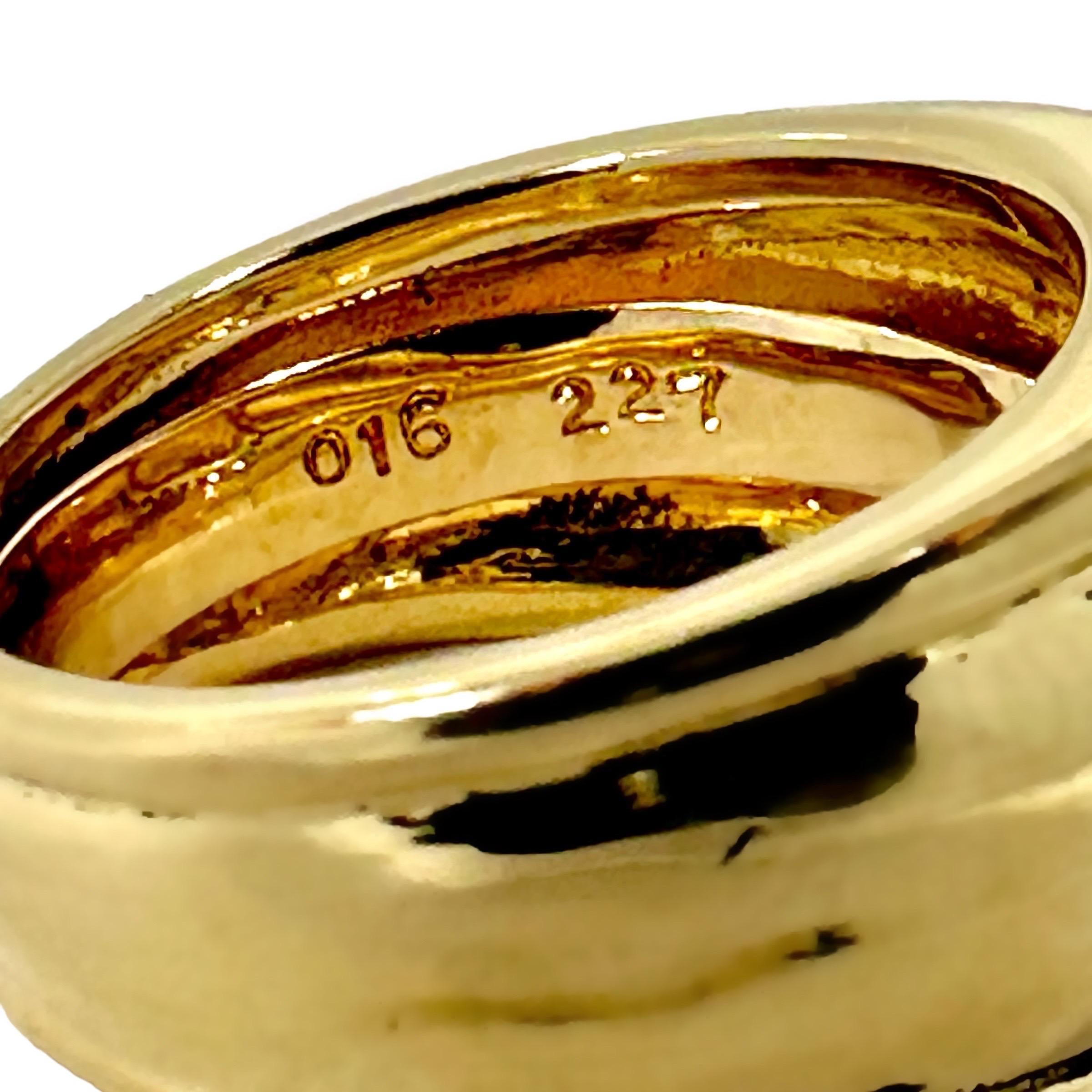 Stylish 18K Yellow Gold, Diamond and Hexagonal Golden Orange Sapphire Ring For Sale 1