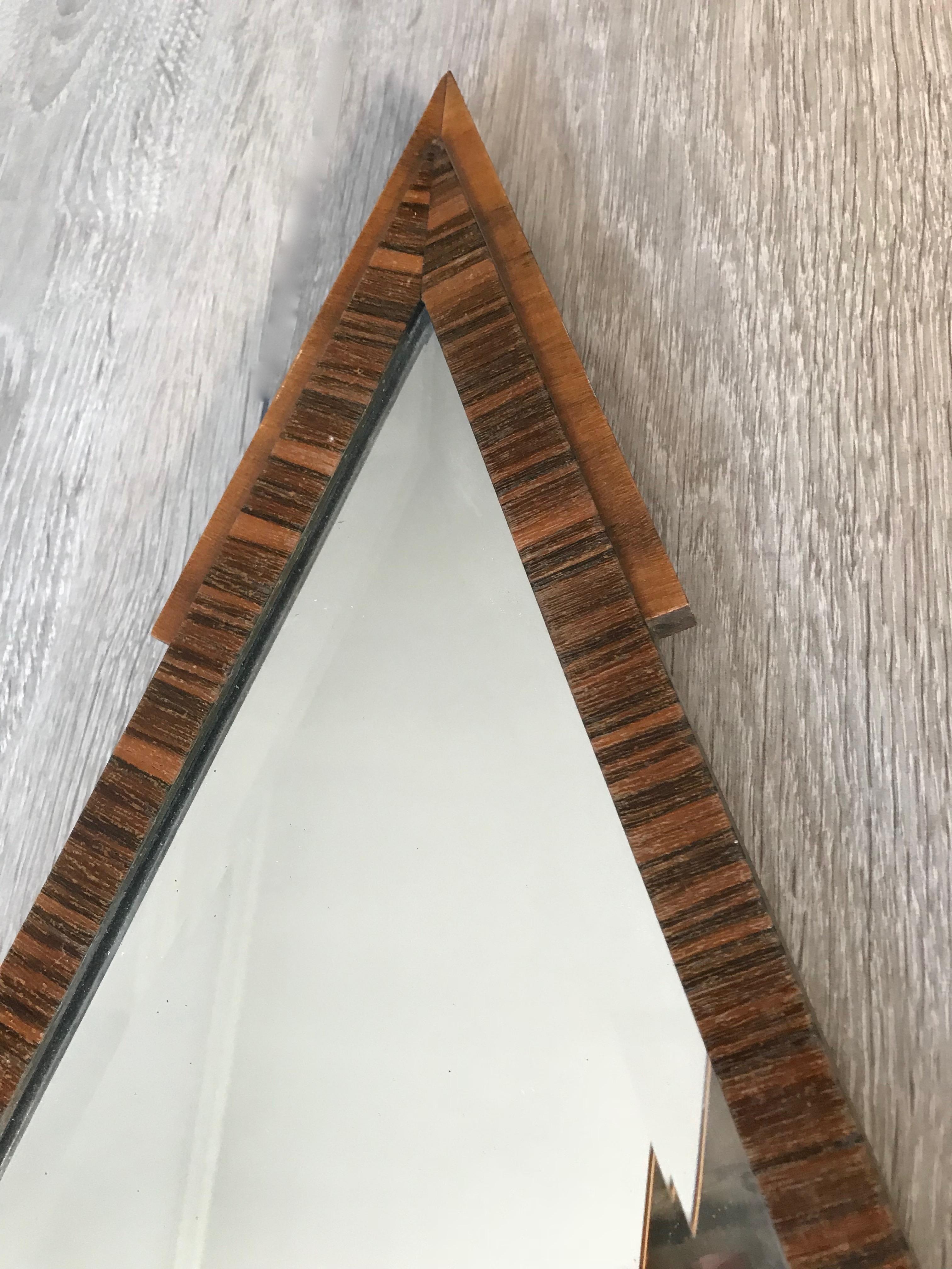 Stylish 1920s Triangle Shape & Handcrafted Oak & Macassar Art Deco Wall Mirror In Good Condition In Lisse, NL