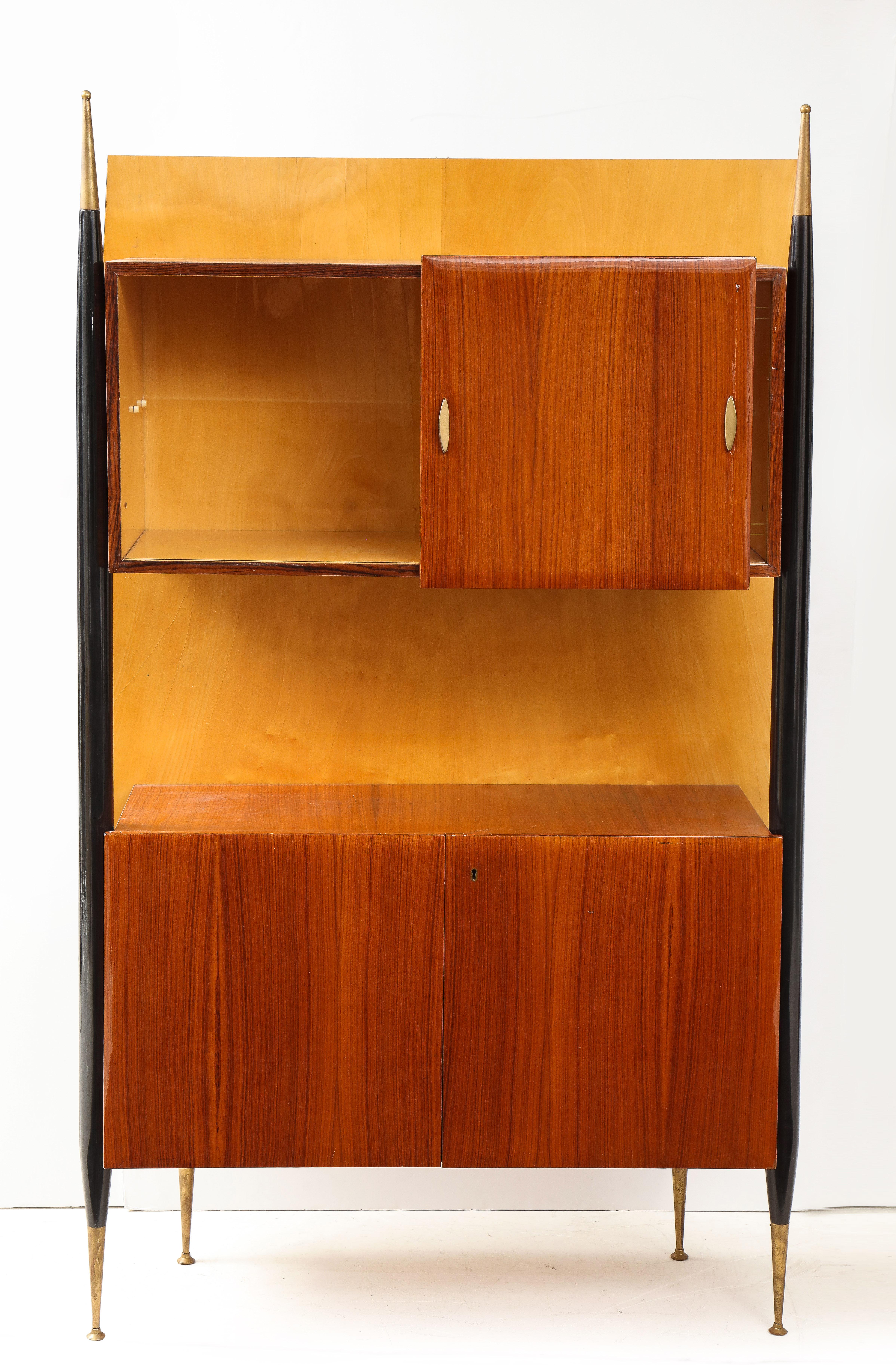 Stylish 1950s Italian Lacquered Mahogany and Sycamore Wall Cabinet In Good Condition For Sale In Montreal, QC