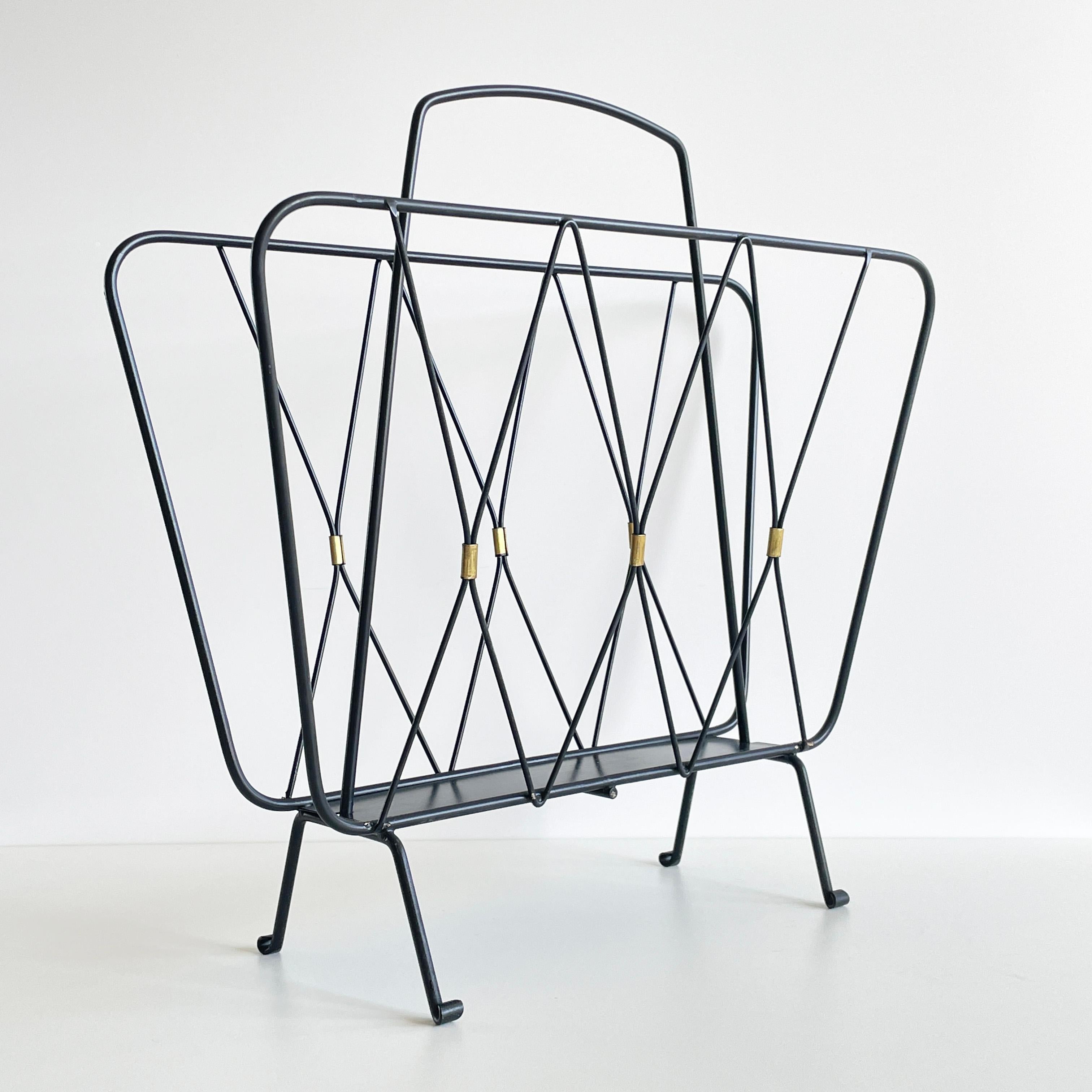 Elegante soporte para revistas/periódicos de los años 60 en venta 3