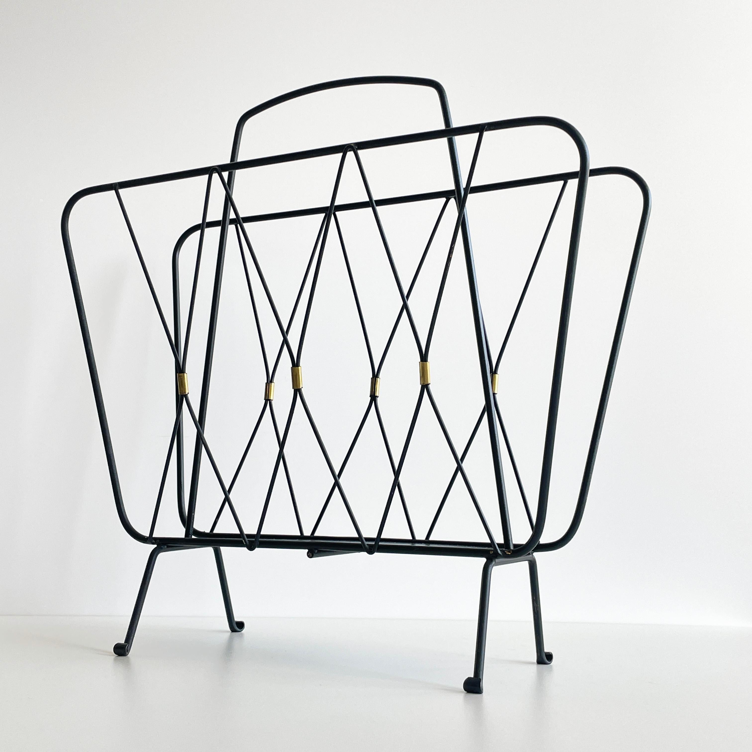 Elegante soporte para revistas/periódicos de los años 60 en venta 4