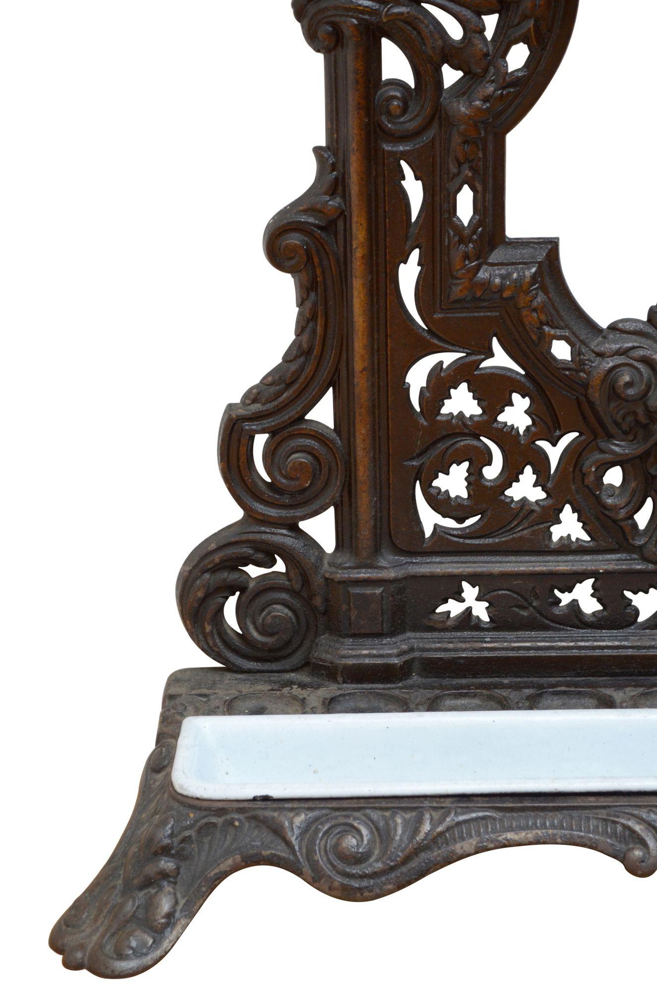 Stylish 19th Century Cast Iron Coat Stand For Sale 5