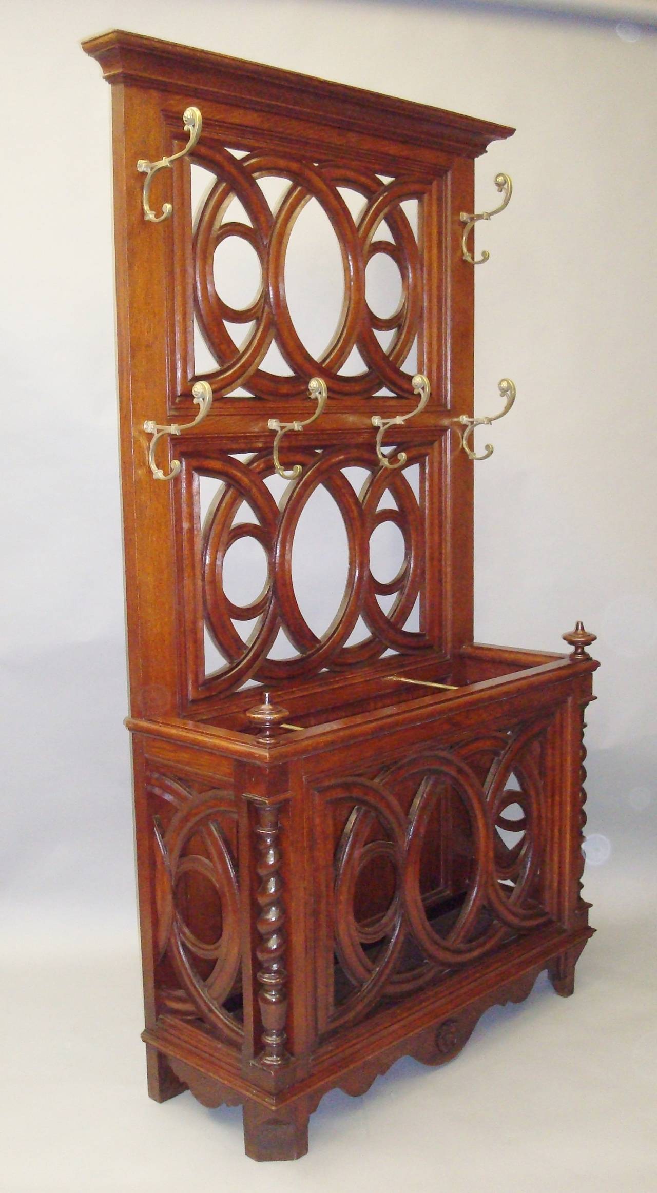 Mid-19th Century Stylish 19th Century Oak Hall Stand For Sale