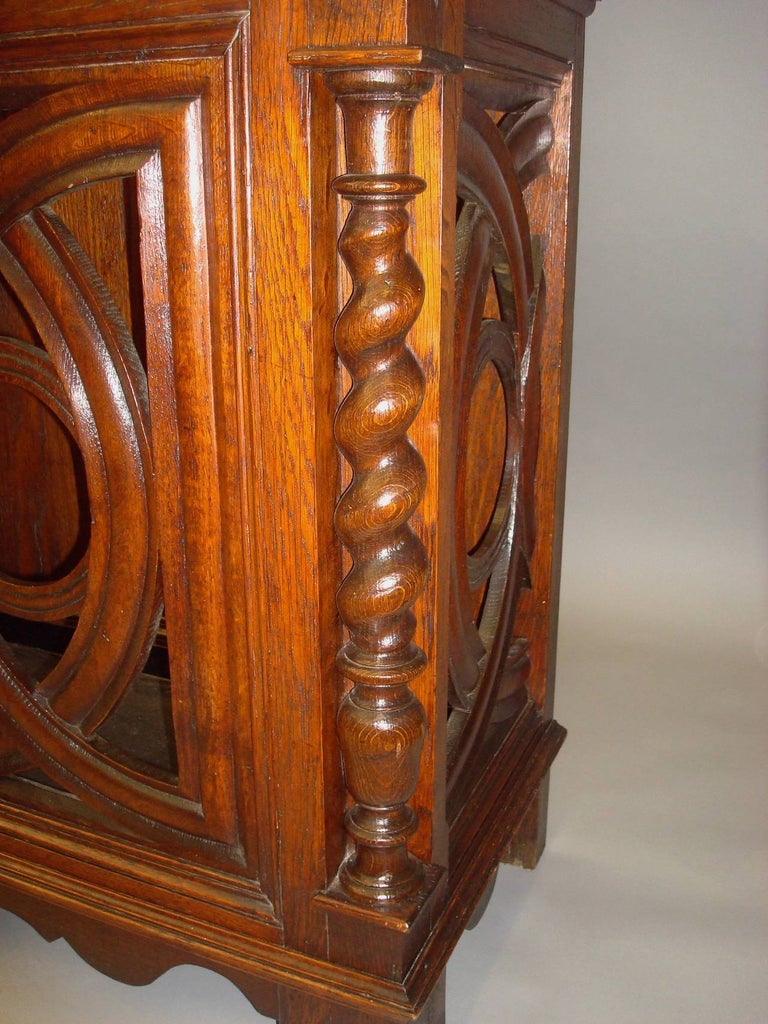Stylish 19th Century Oak Hall Stand For Sale at 1stDibs
