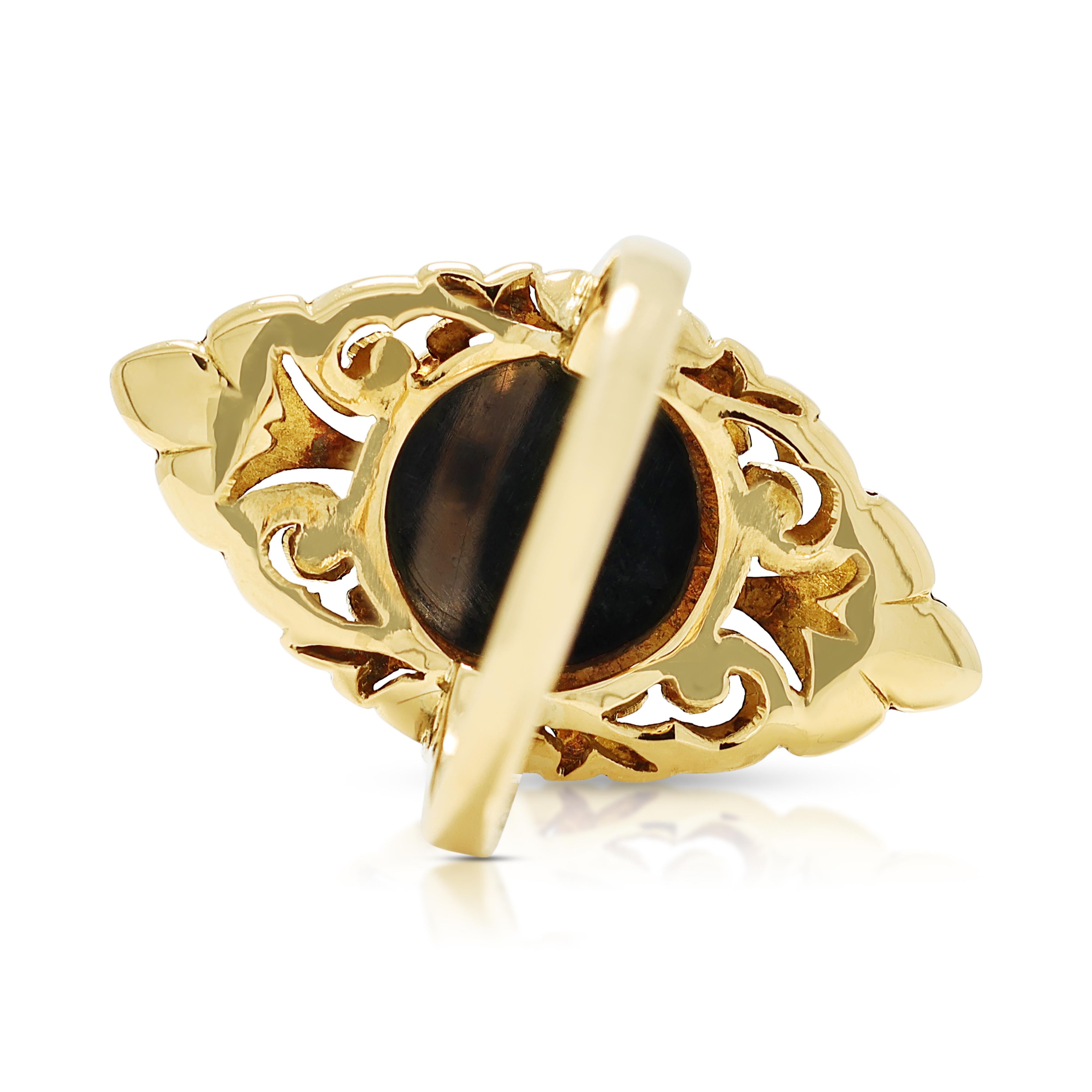 Women's Stylish 1ct Onyx Ring in 14K Yellow Gold