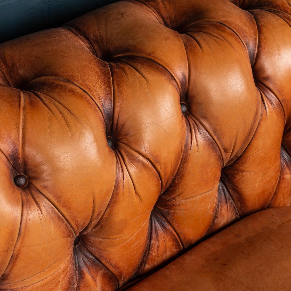 Stylish 20th Century Large Hand Dyed Leather Chesterfield Sofa, circa 1980 3