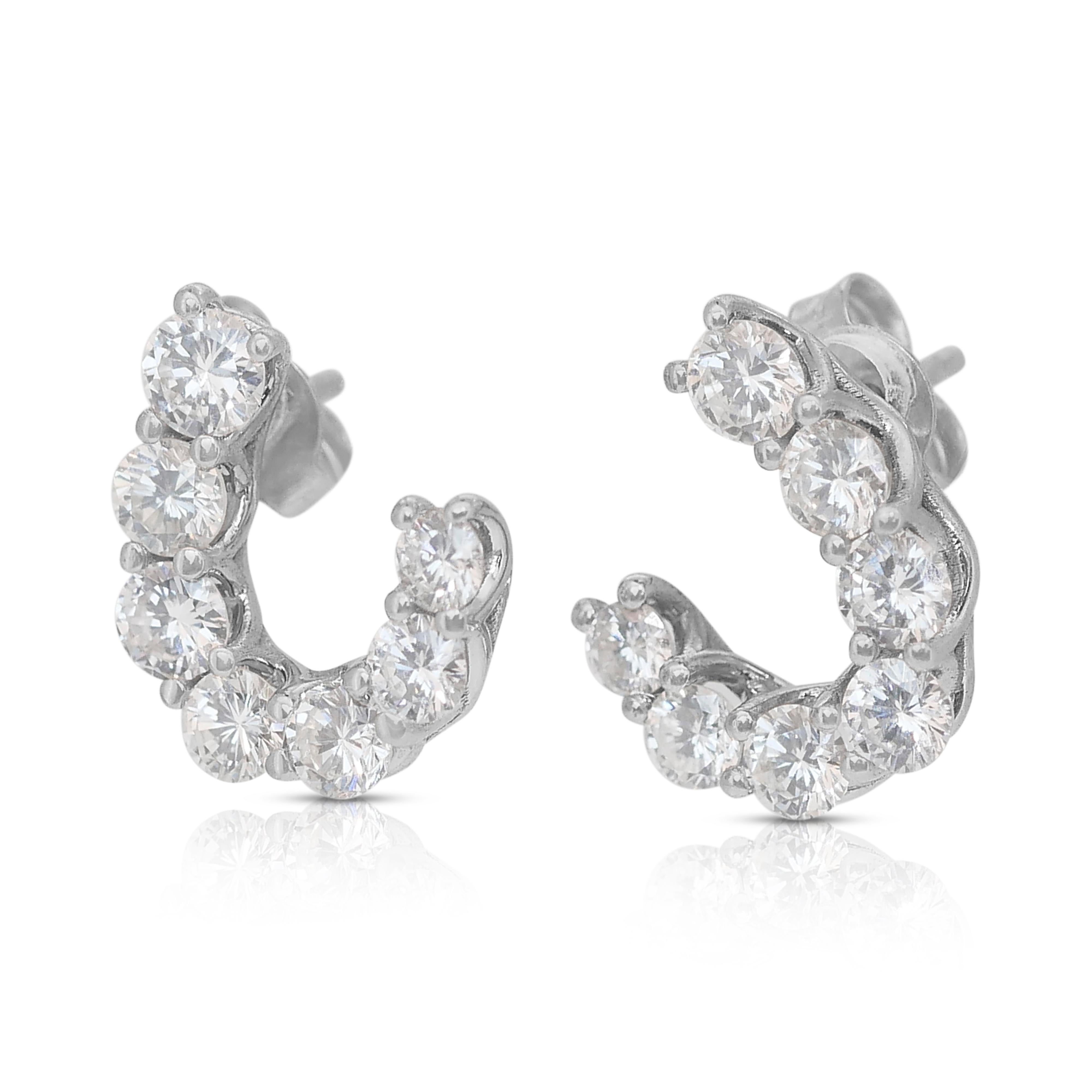 Stylish 2.53ct Natural Diamonds Earrings in 18k White Gold - IGI Certified

Indulge in luxury with these breathtaking diamond earrings crafted in 18k white gold, showcasing 14 brilliant round-cut diamonds totaling 2.53 carats. This piece is both