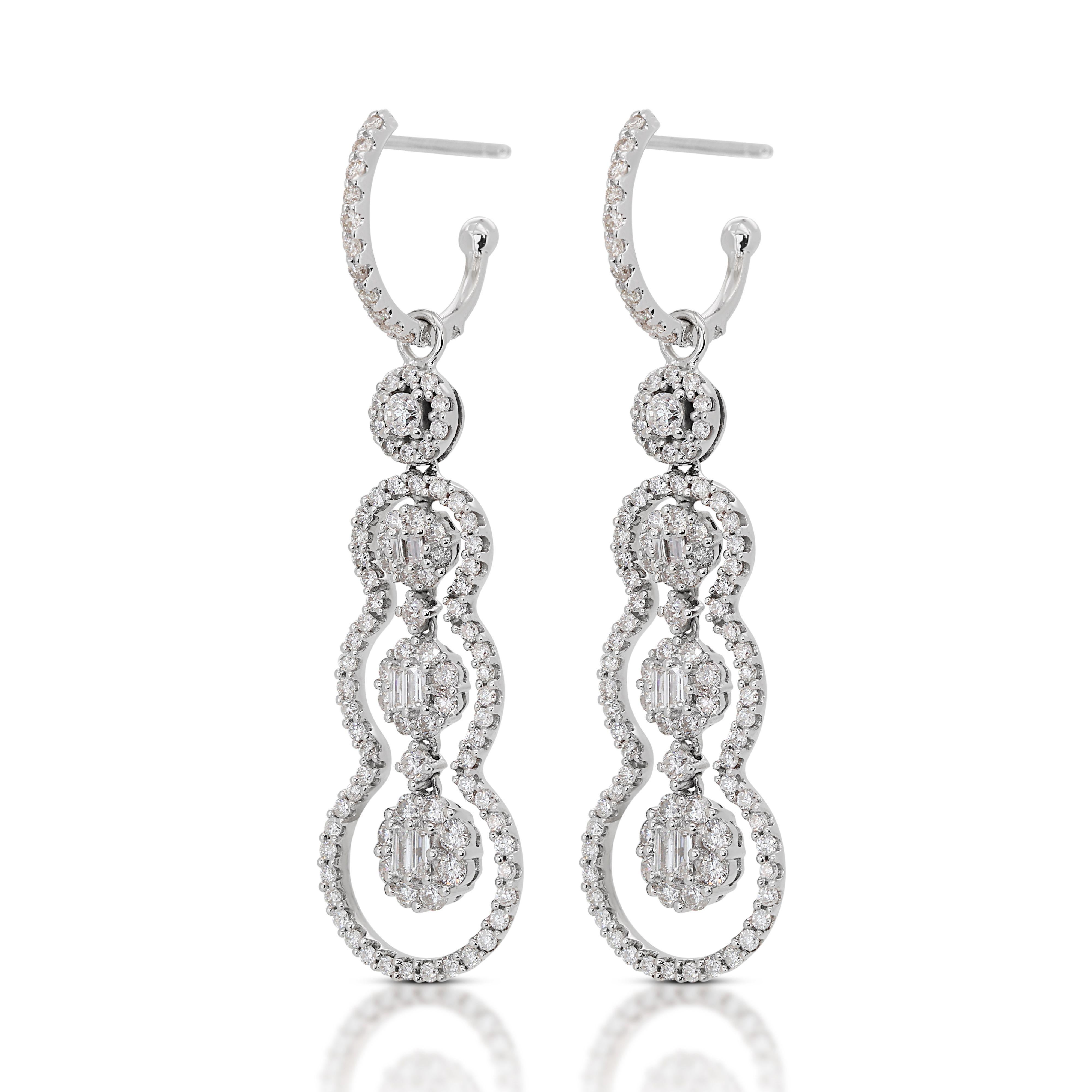 Stylish 3.50ct. Round Brilliant & Baguette Dangling Diamond Earrings In New Condition For Sale In רמת גן, IL