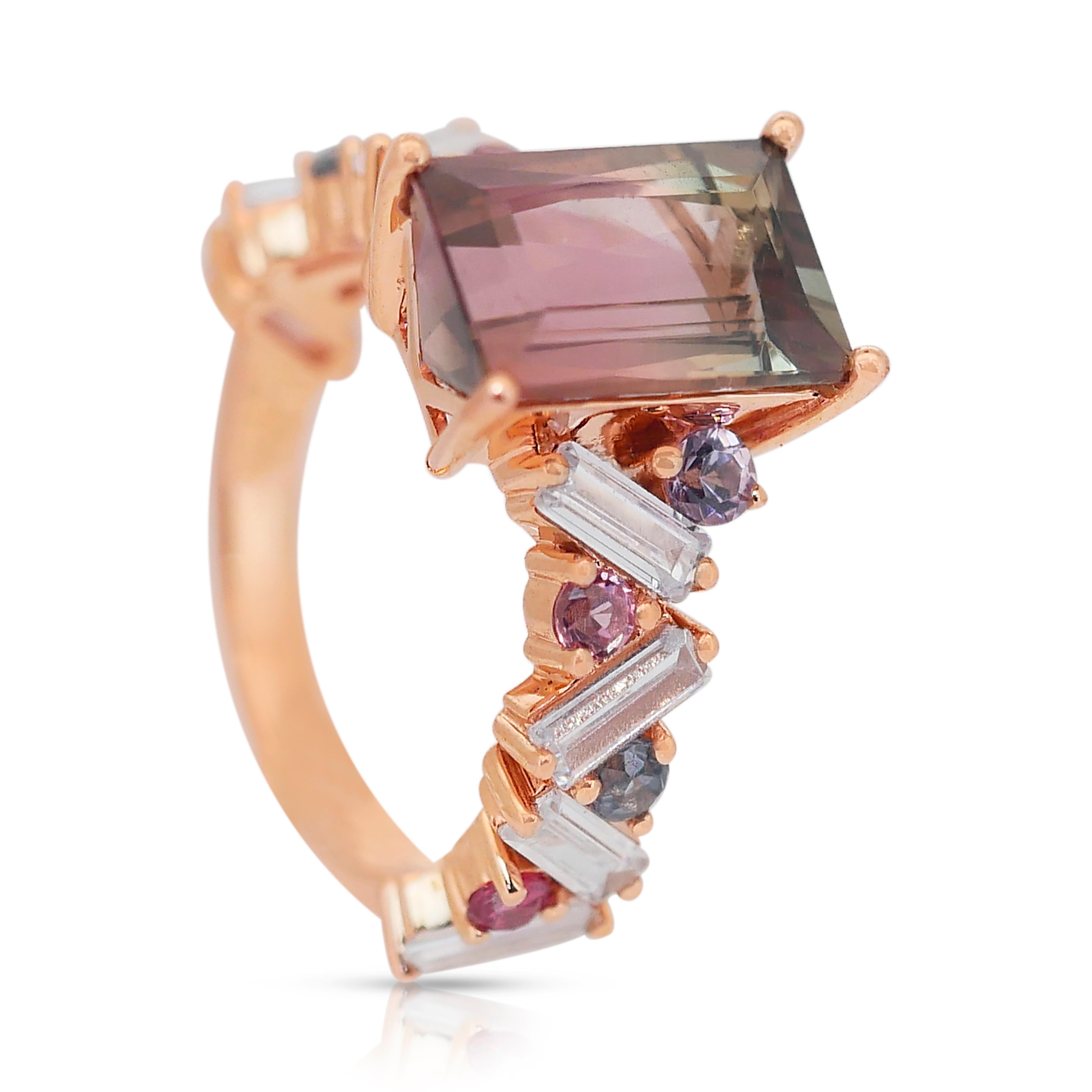 Elegante anello a grappolo con tormalina da 4,13 carati in oro rosa 18 carati - certificato GCI in vendita 1