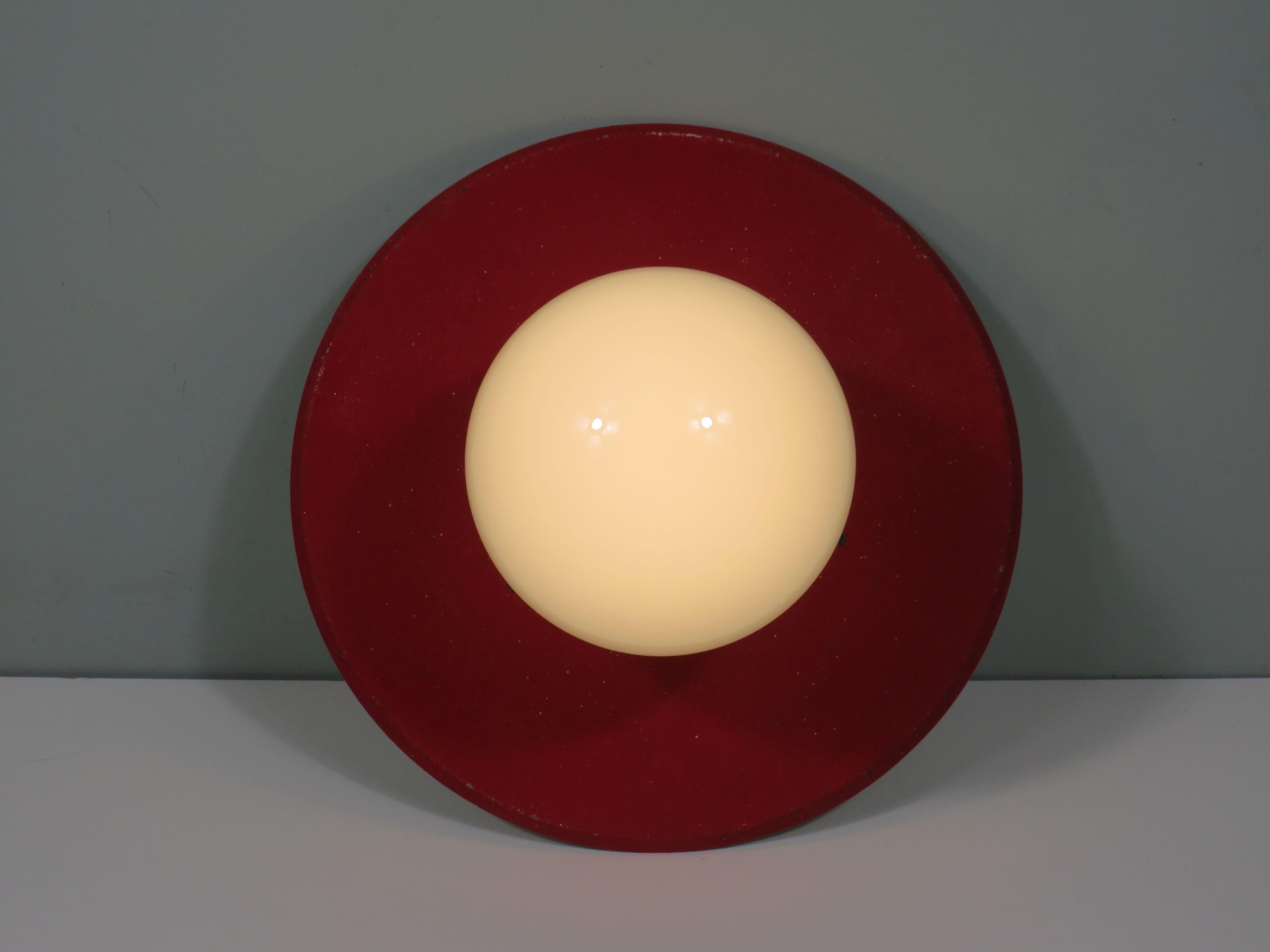Mid-Century moderno Lampada da parete o da soffitto in stile anni '50 - Linee fluide e texture sottile in vendita