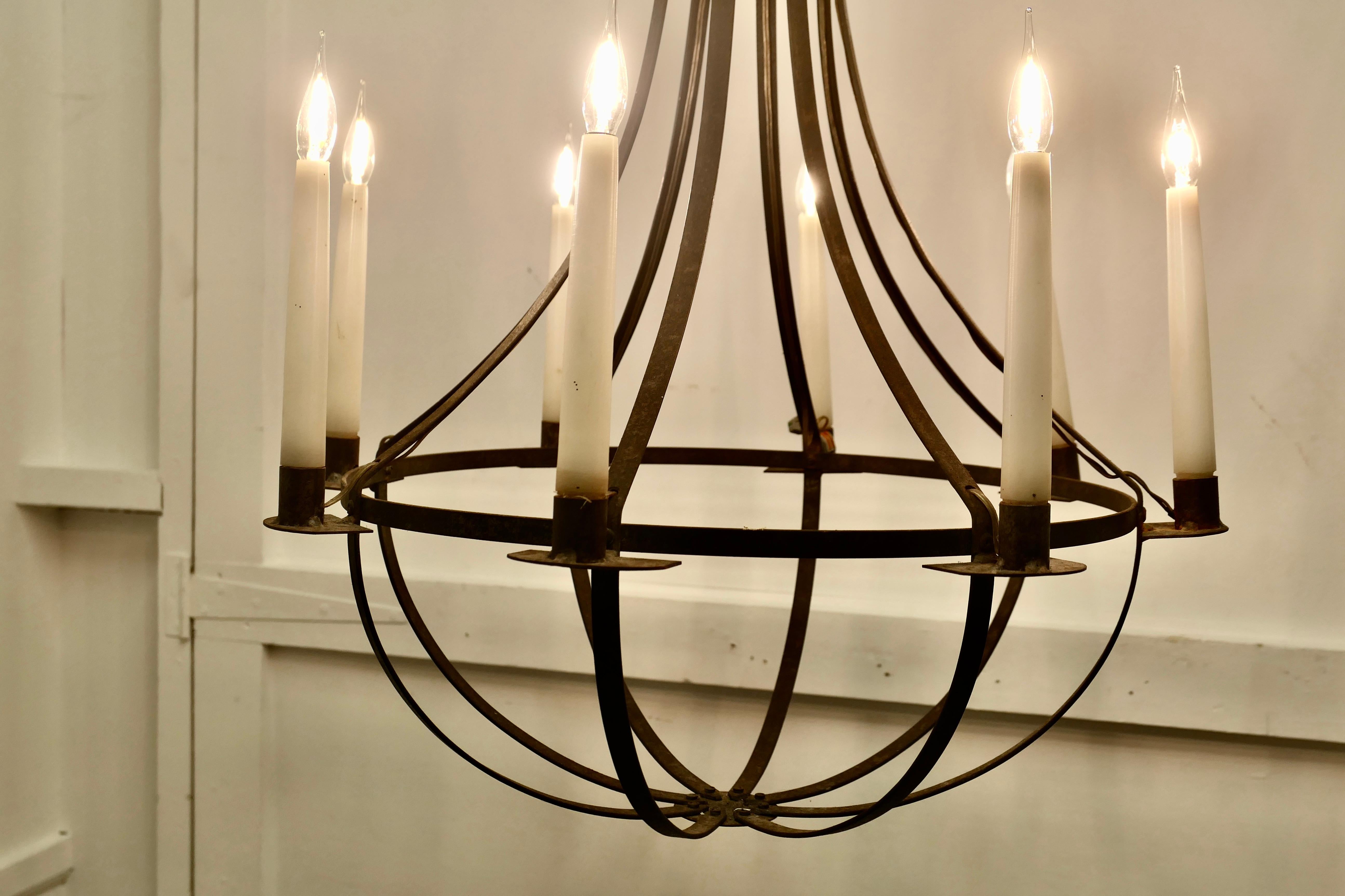 Elegante y Estética Luz de Balón Grande de Herrería  Un impresionante diseño único en venta 1