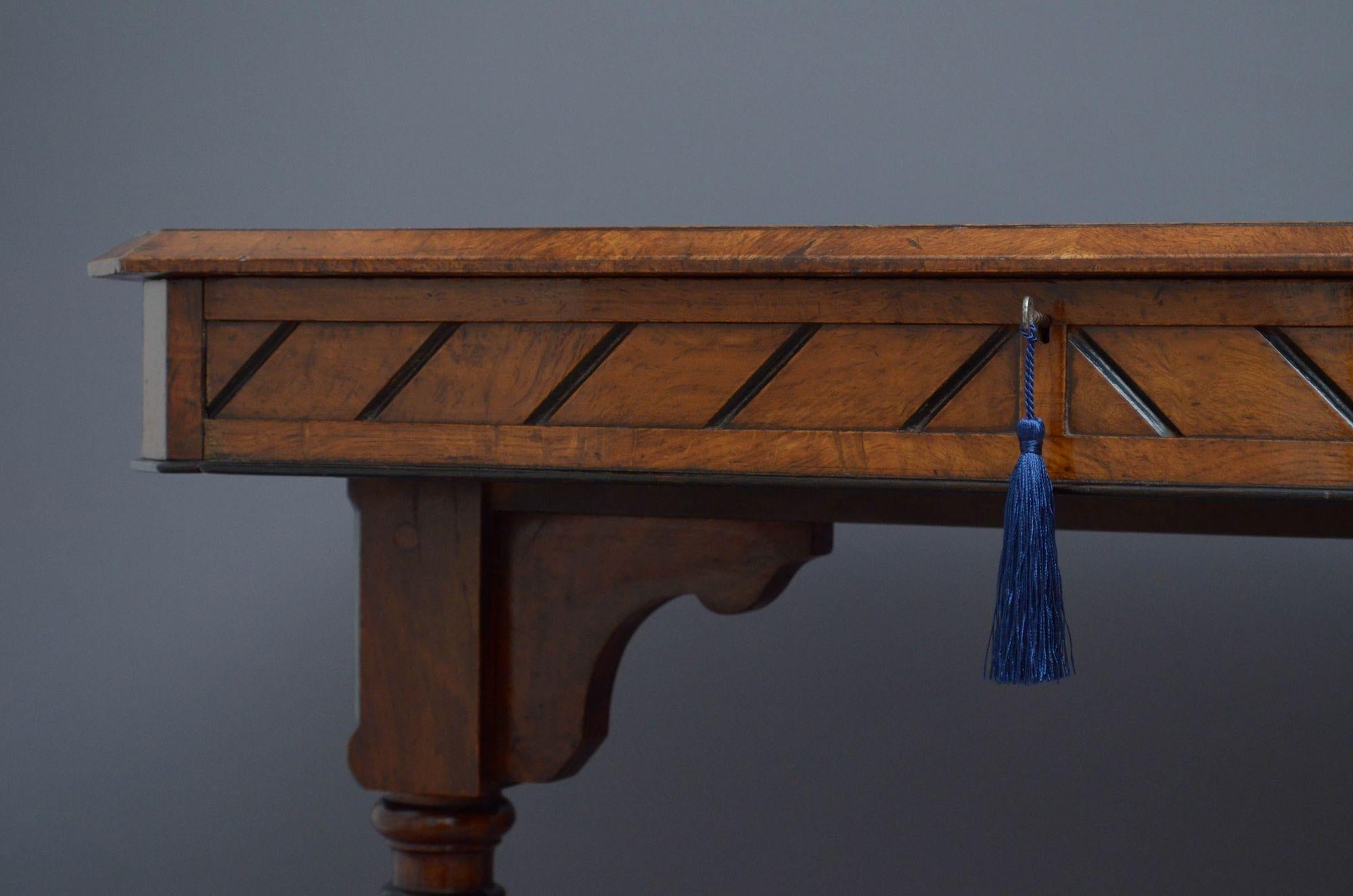 Stylish Aesthetic Movement Pollard Oak Side Table For Sale 4