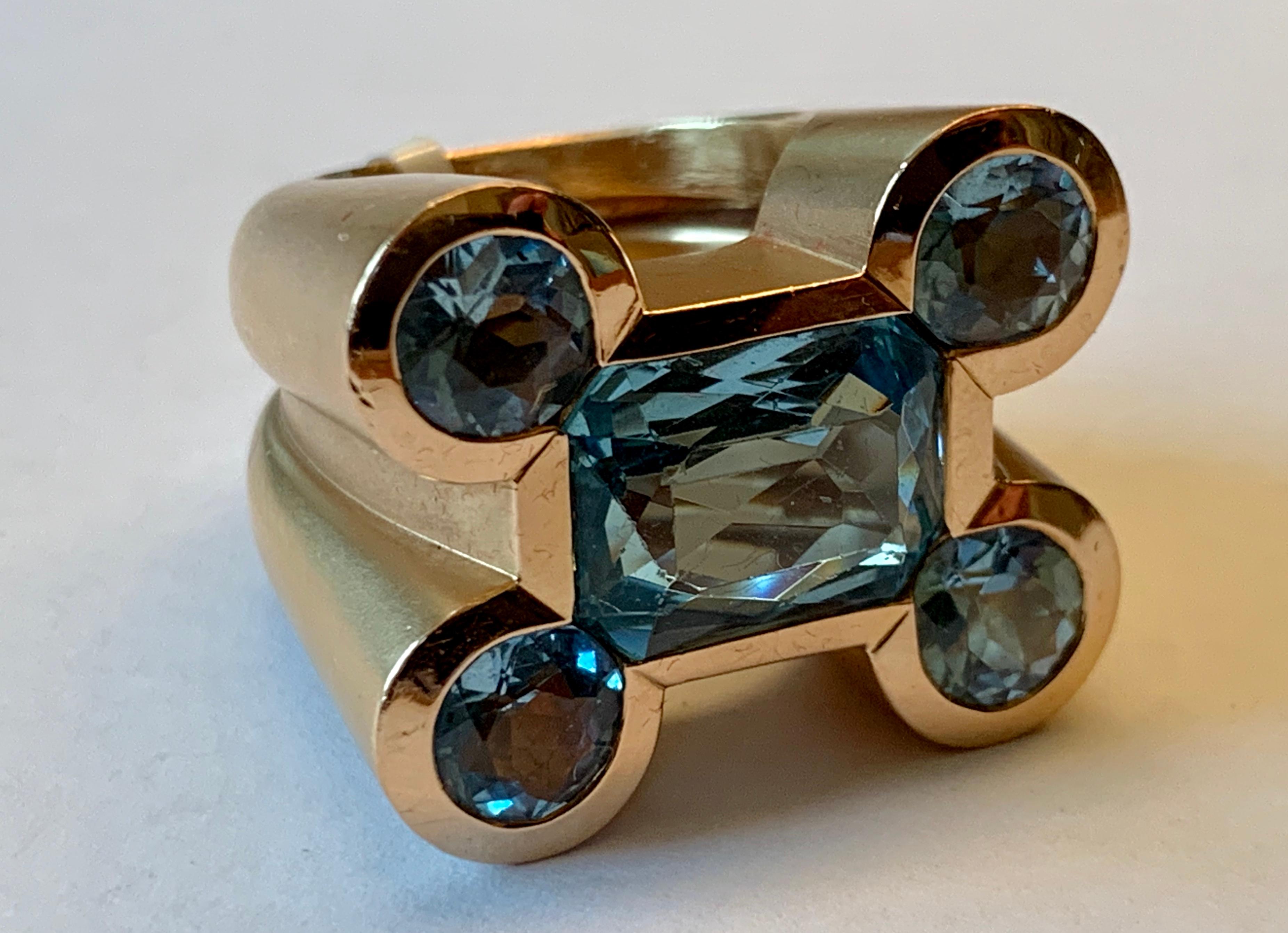 Contemporary Stylish and Bold 18 Karat Rose Gold Aquamarine Ring For Sale