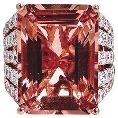 Stilvoller und dramatischer 14K Rose Gold 14,65ct Morganit und Diamant Cocktail Ring
