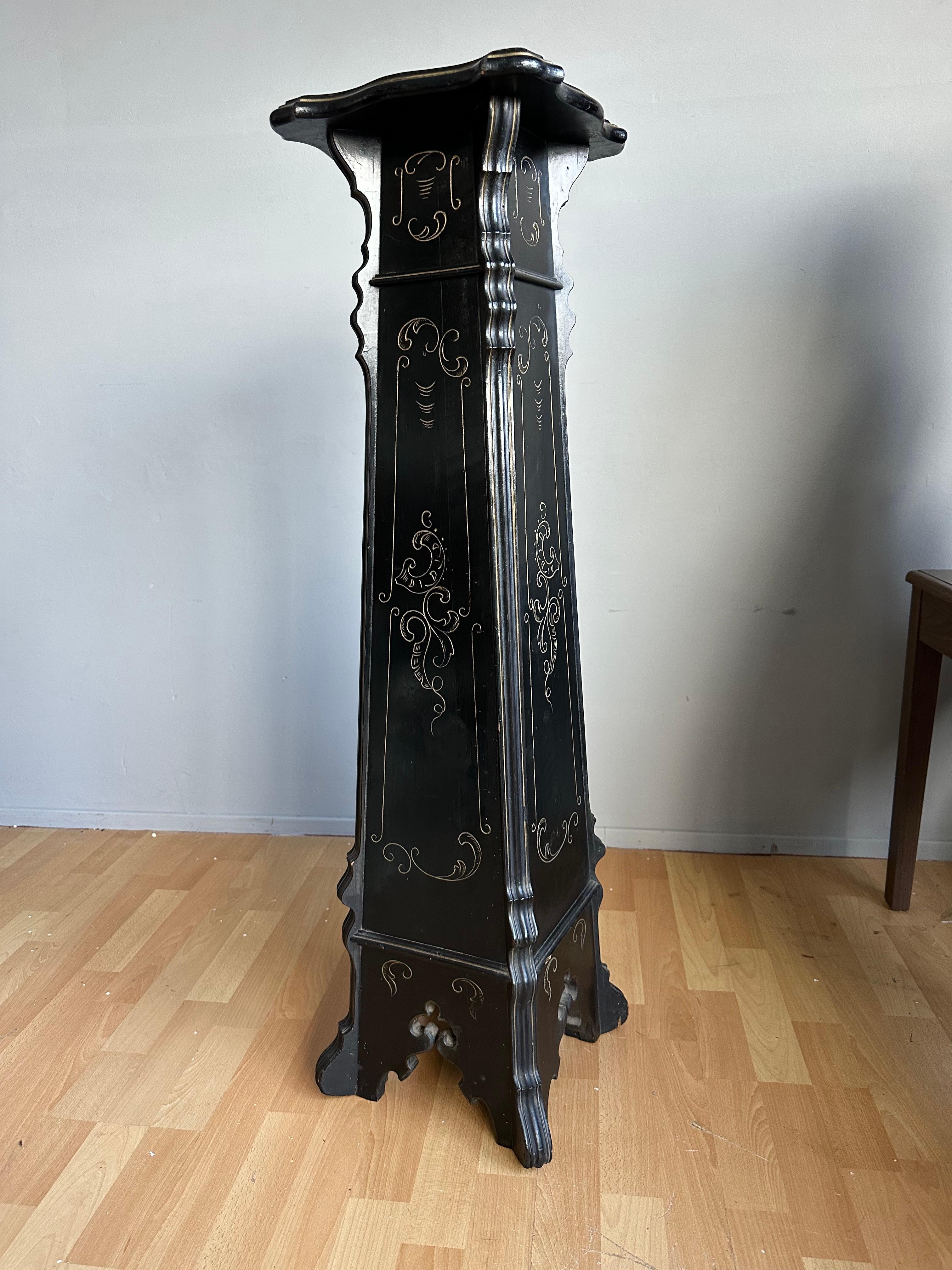 Stylish and Great Antique, Ebonized Flower, Plant or Sculpture Stand / Pedestal For Sale 3