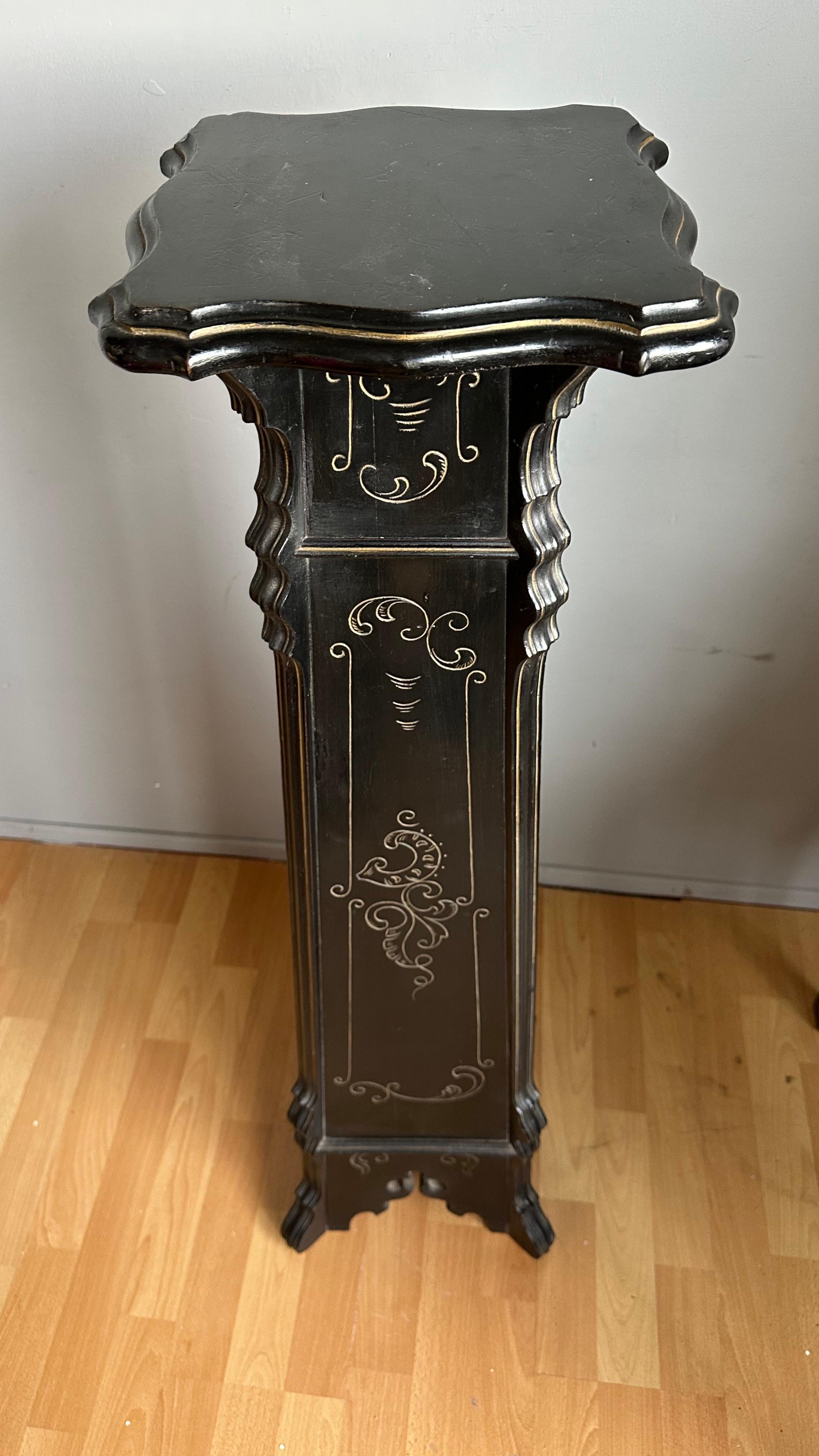 European Stylish and Great Antique, Ebonized Flower, Plant or Sculpture Stand / Pedestal For Sale