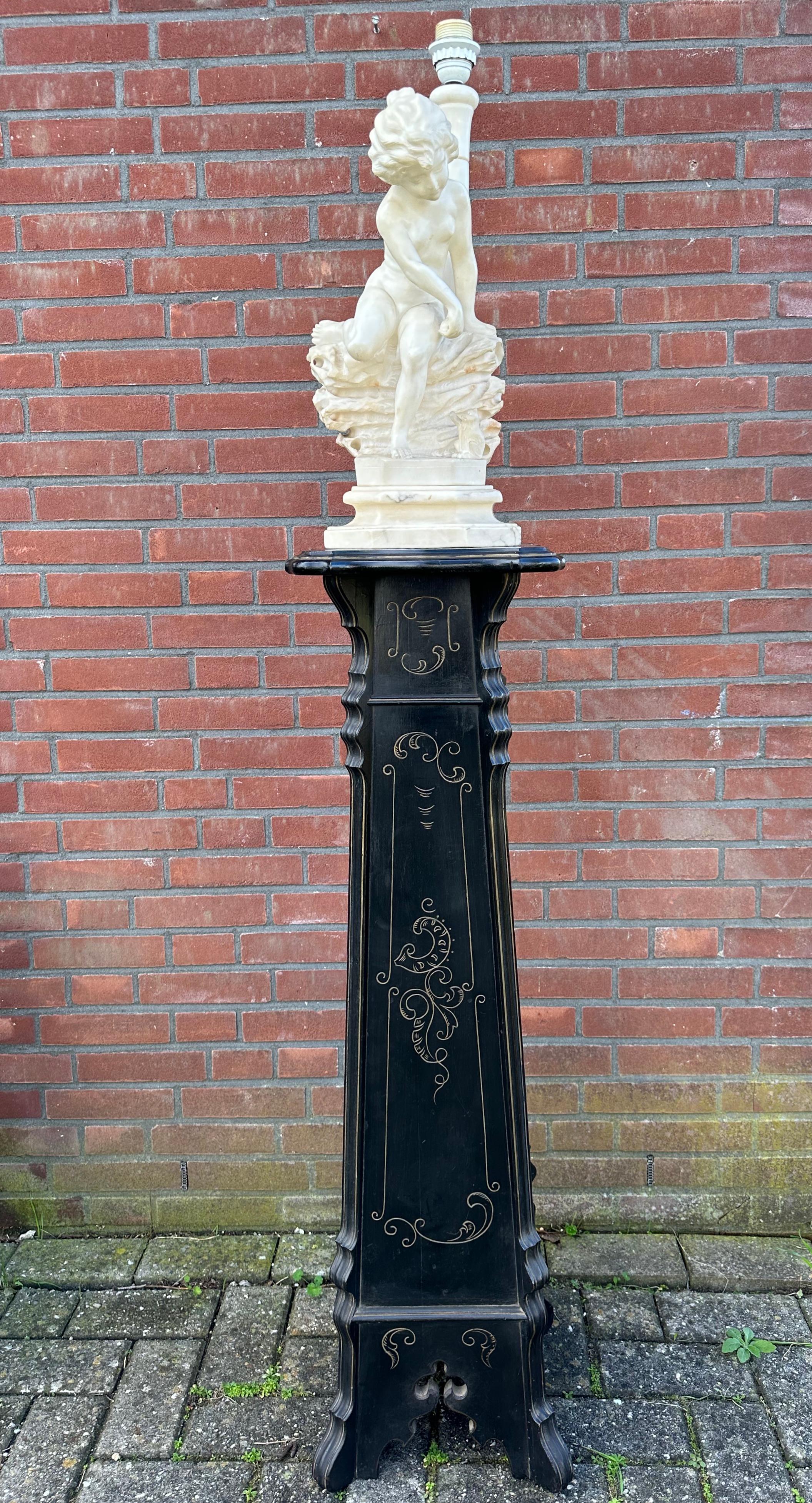 20th Century Stylish and Great Antique, Ebonized Flower, Plant or Sculpture Stand / Pedestal For Sale