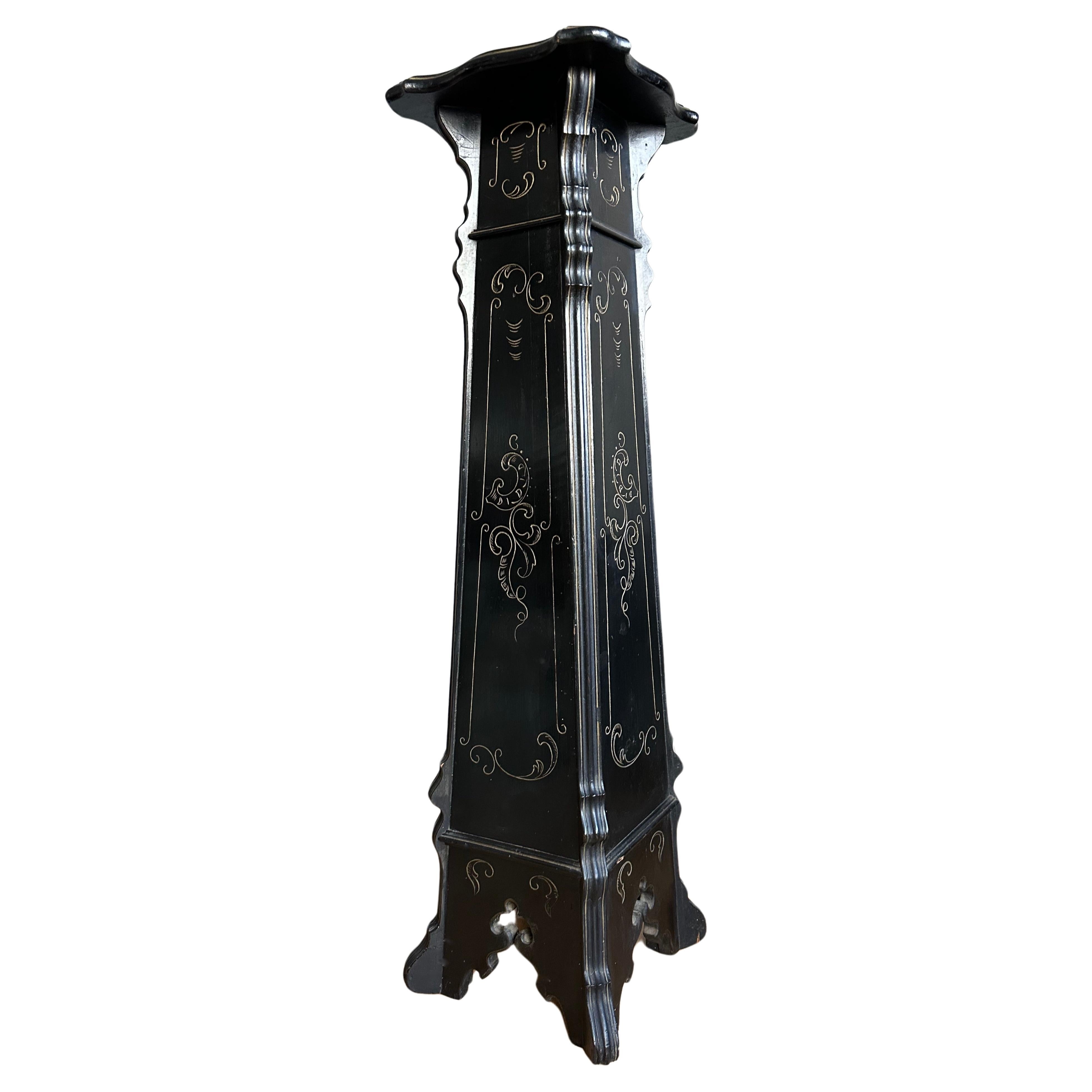 Stylish and Great Antique, Ebonized Flower, Plant or Sculpture Stand / Pedestal For Sale