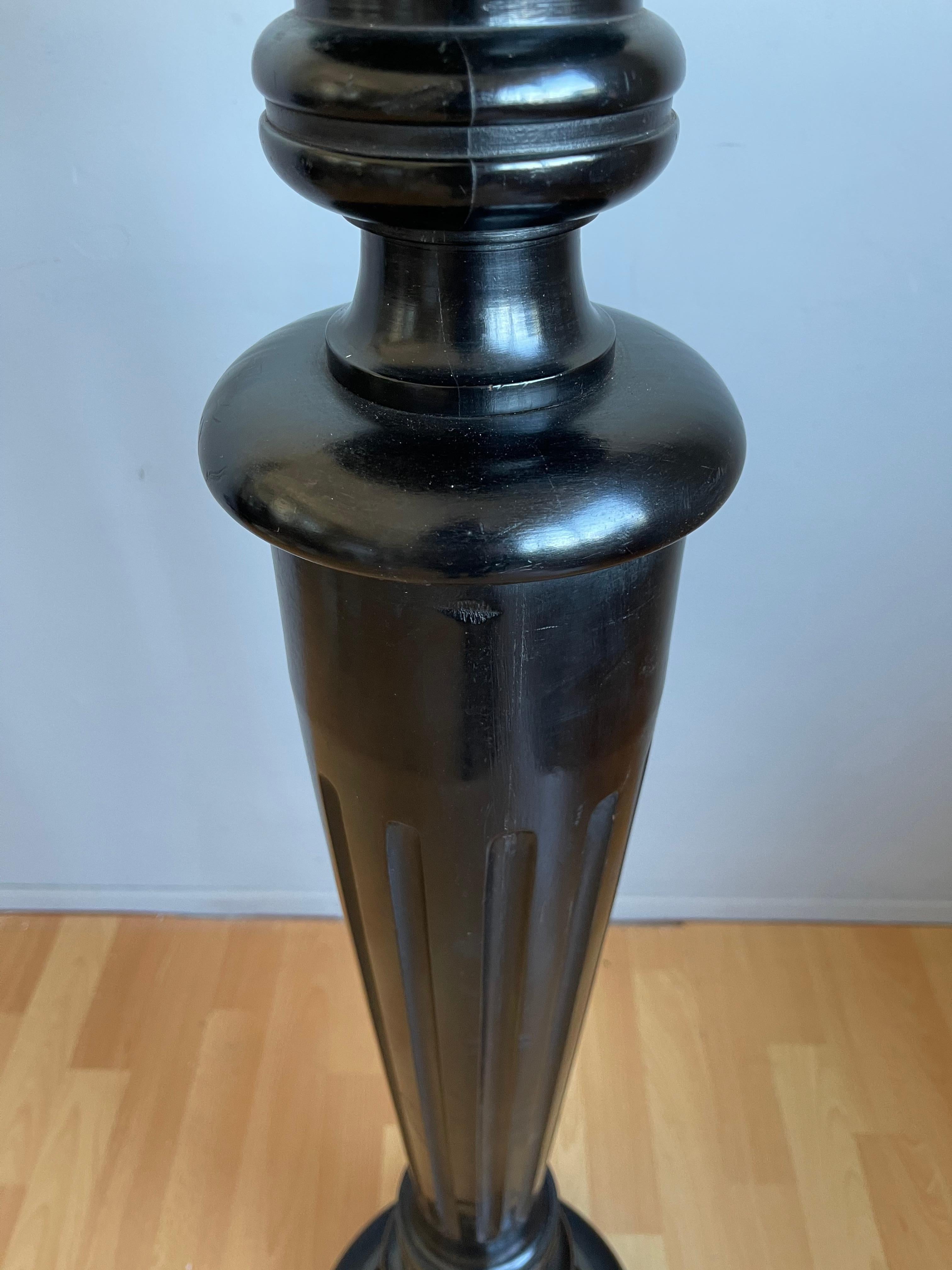 Wood Stylish and Great Looking Antique, Ebonized Column Flower / Plant Pedestal Stand