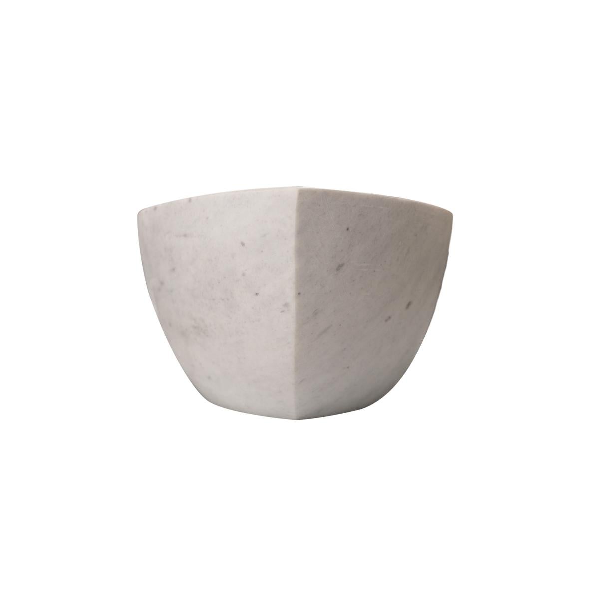 Carved Stylish and Luxurious Carrara Marble Mortar Eye For Sale