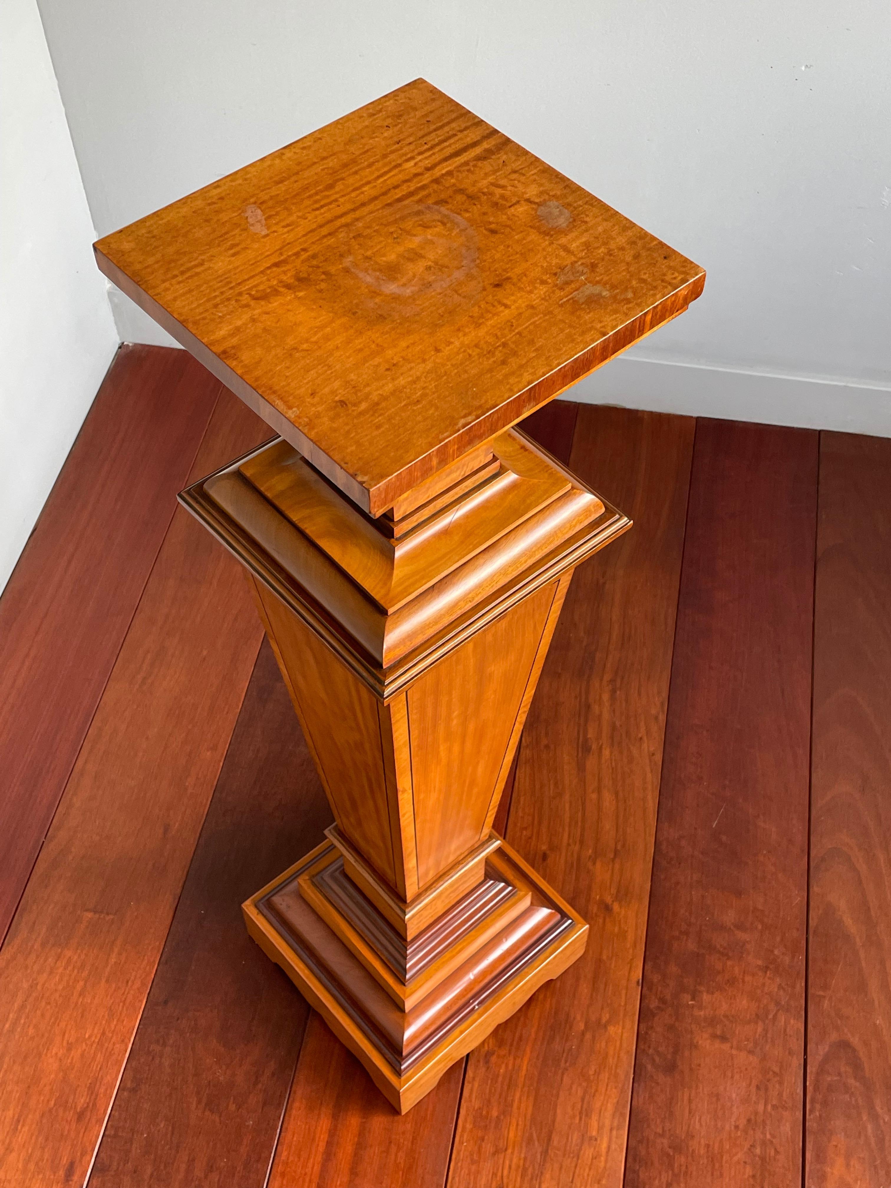 Stylish and Majestic Antique Satinwood & Teakwood Column Pedestal Stand ca. 1910 4