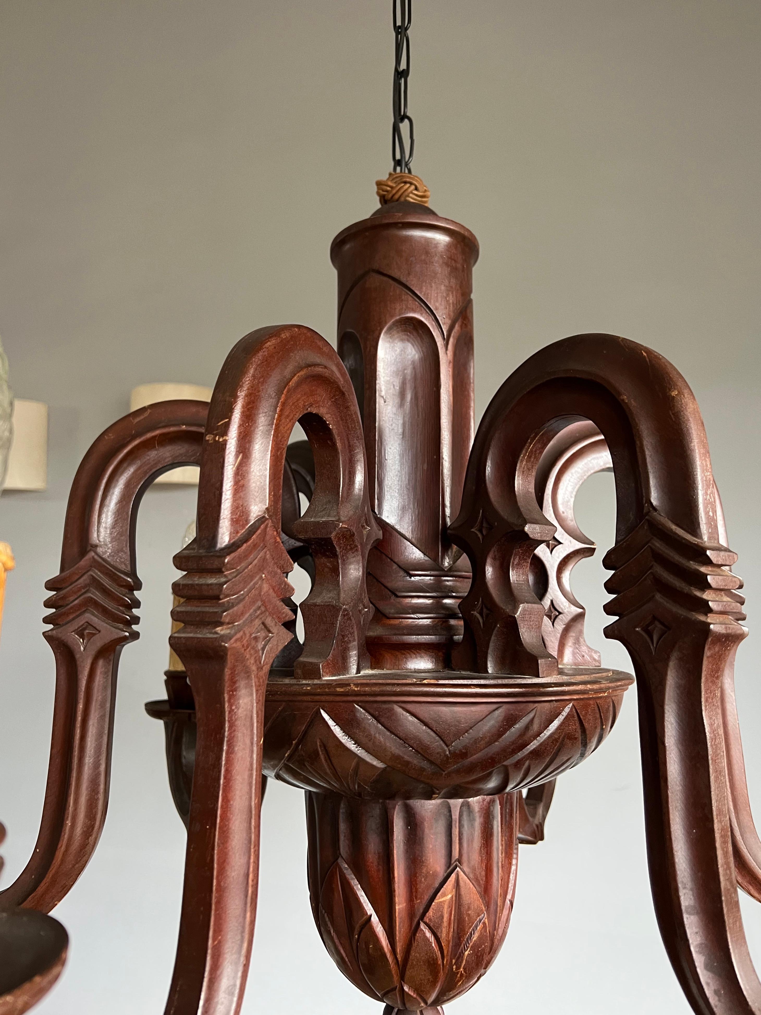 Stunning and Pure Art Deco Hand Carved Wood Chandelier Pendant Light, 1920s In Good Condition For Sale In Lisse, NL