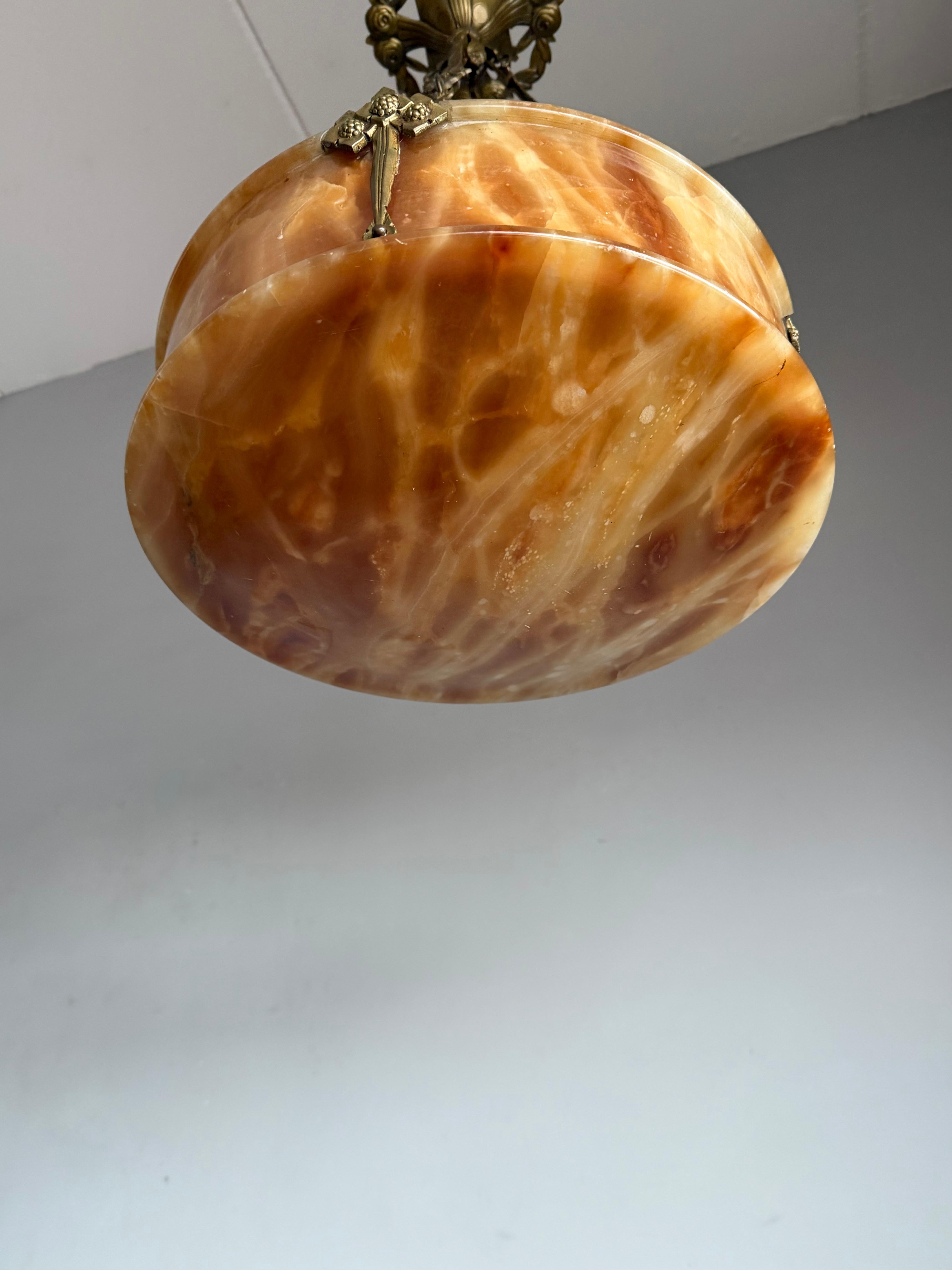 Stylish Art Deco Alabaster & Bronze Pendant Chandelier with Unique Bronze Chain en vente 3