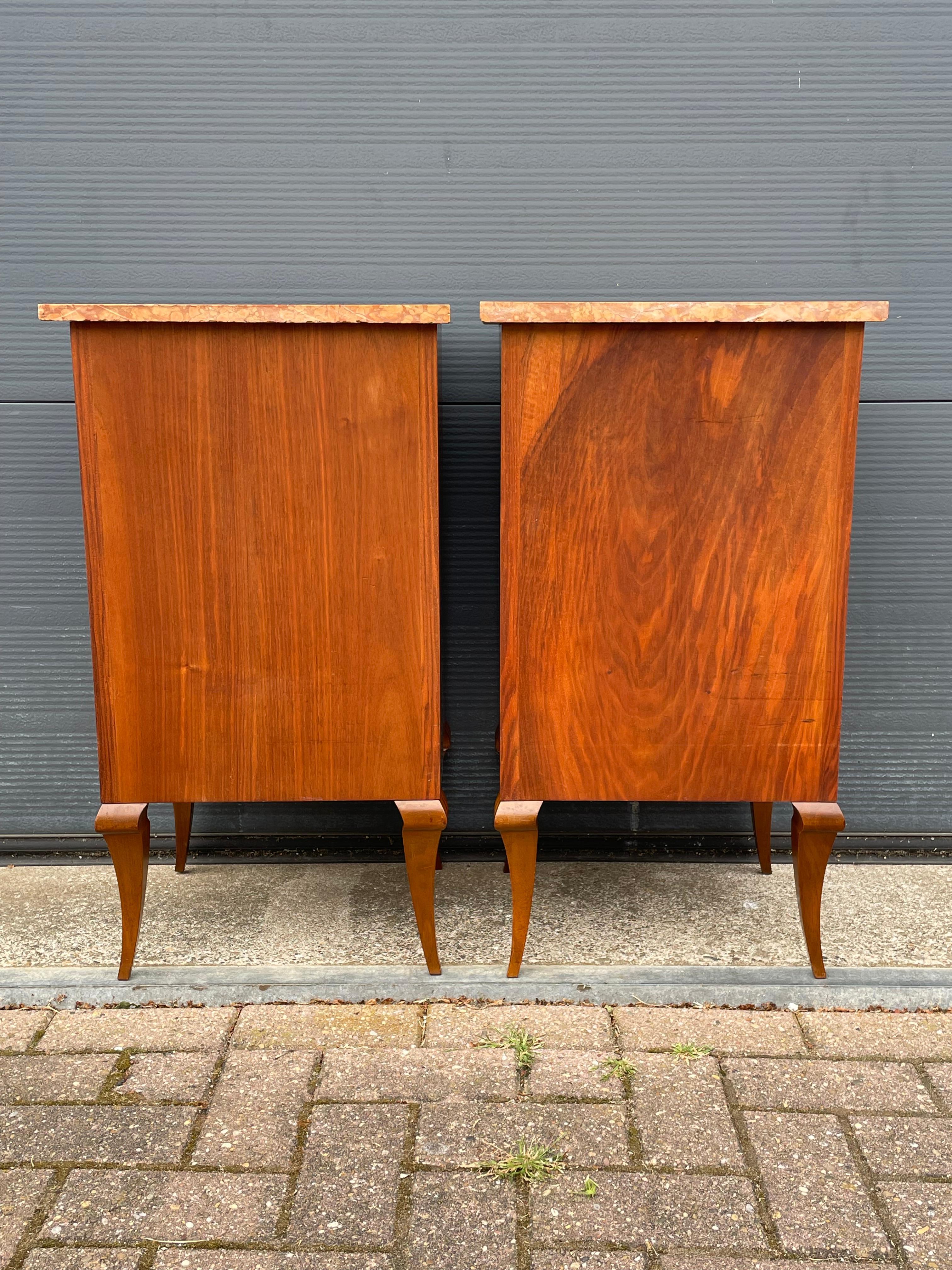 20th Century Stylish Art Deco Burl Walnut Nightstands / Bedside Tables w. Perfect Marble Tops