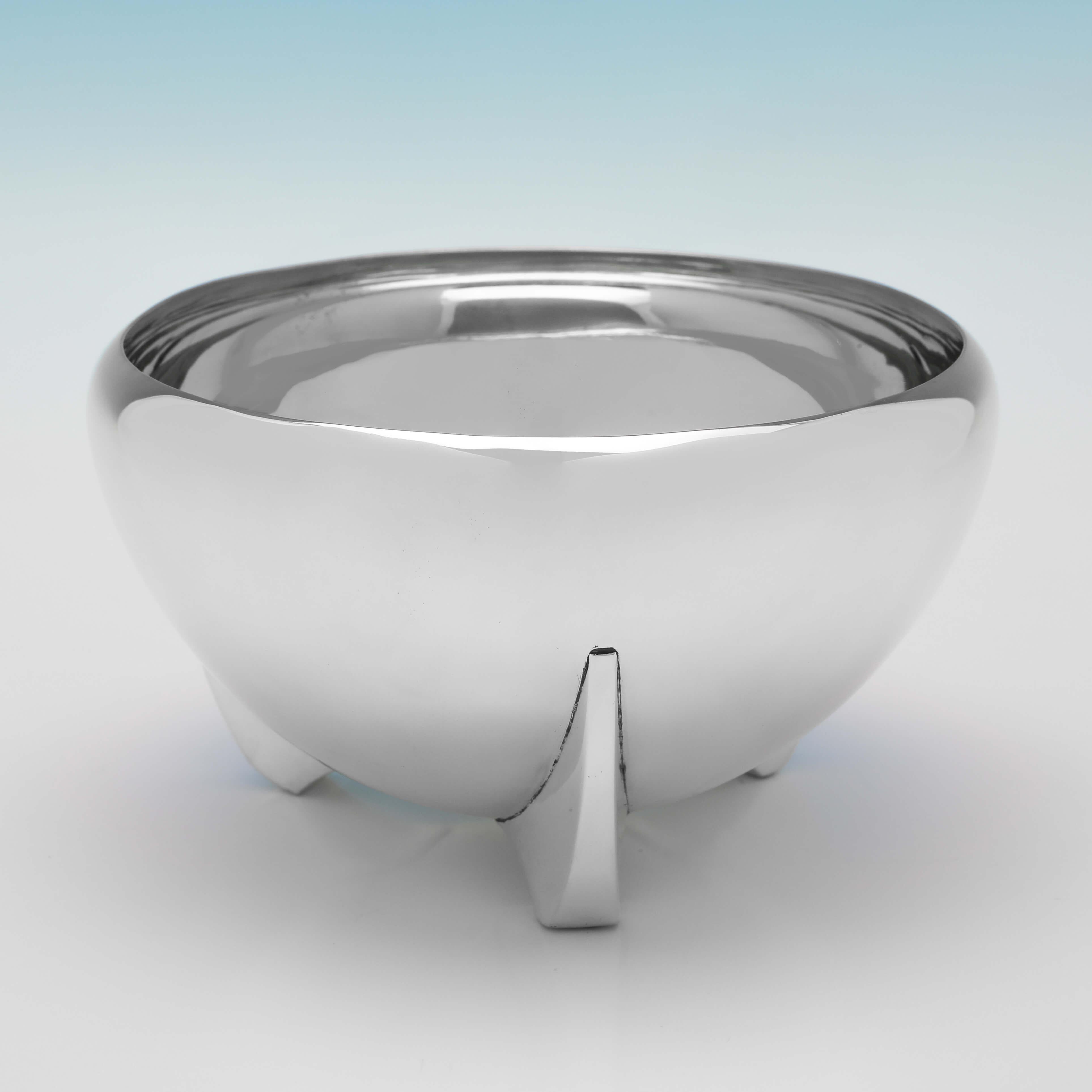 Elegante cuenco de plata de ley con diseño Art Déco, Sheffield 1934 John Round & Son Art Decó en venta