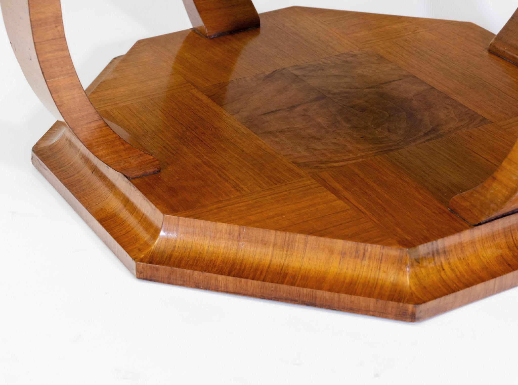 Stylish Art Deco Geometric Pattern Walnut Large Octagonal Coffee Table For Sale 4