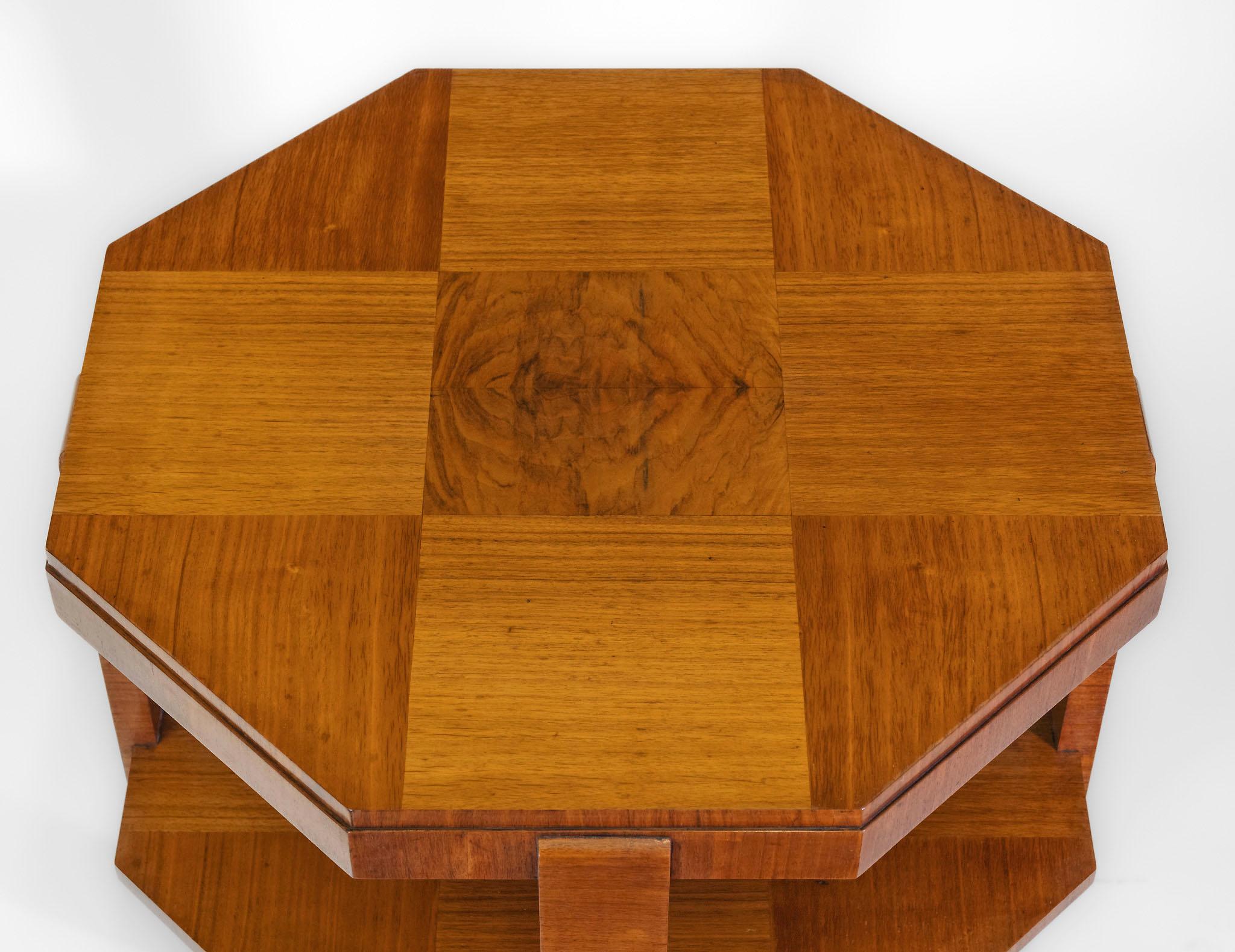 Stylish Art Deco Geometric Pattern Walnut Large Octagonal Coffee Table For Sale 7