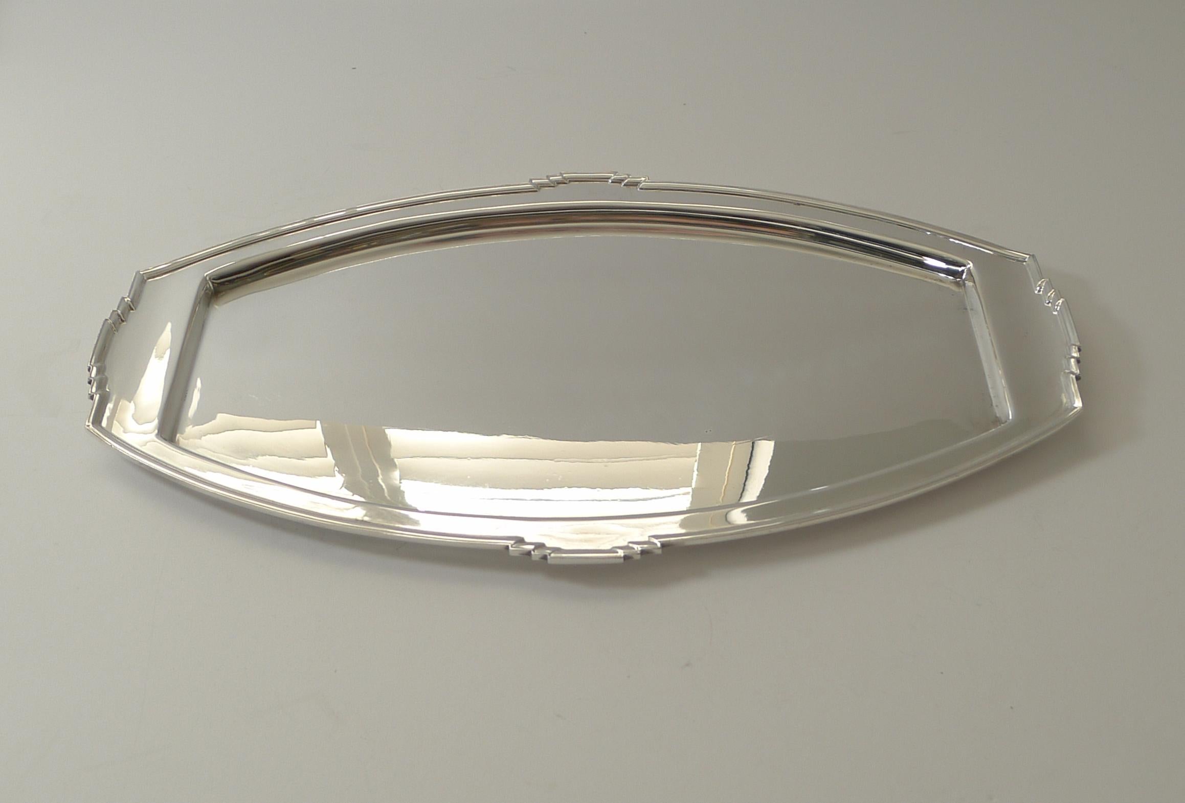 Stylish Art Deco Silver Plated Cocktail Tray, Reg. No. for 1933 In Good Condition In Bath, GB