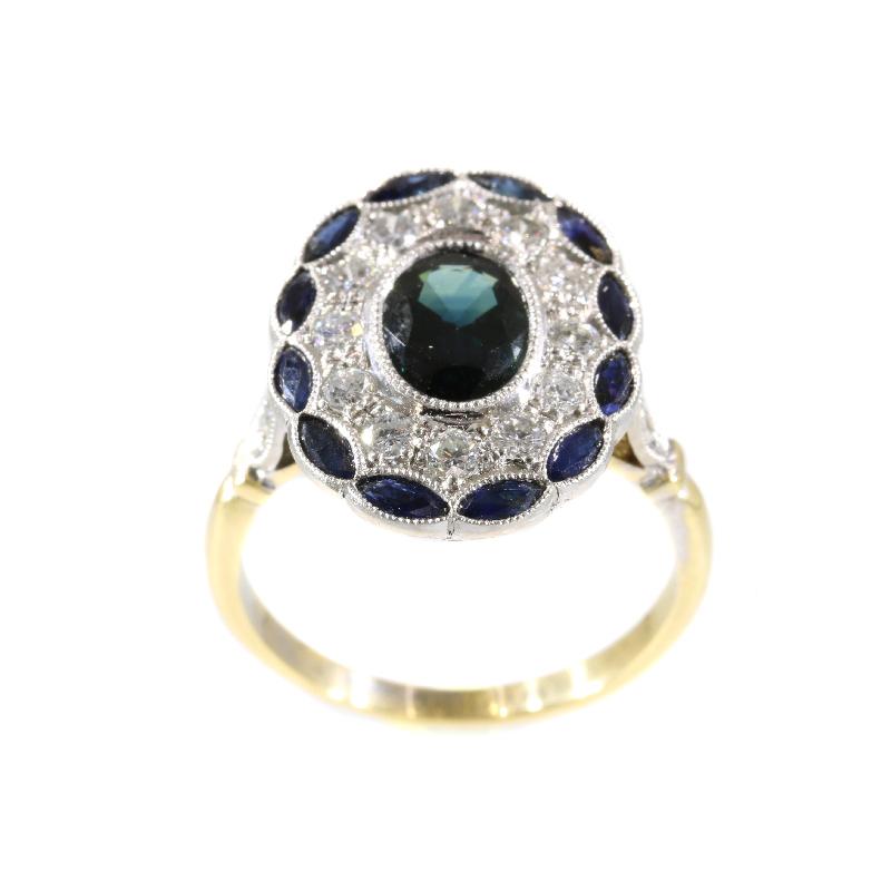Round Cut Stylish Art Deco Style Diamond and Natural Sapphire Engagement Ring For Sale