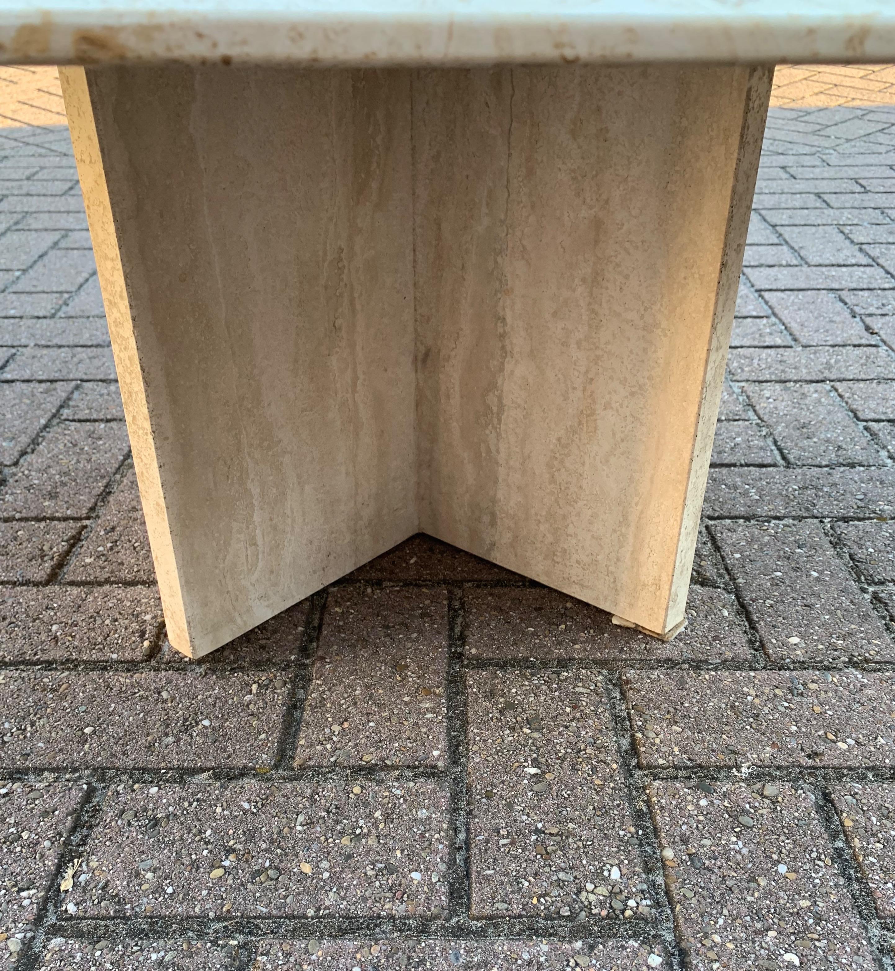 Stylish Midcentury Modern Octagonal Travertine Stone Coffee / Sofa Table, 1960 For Sale 10