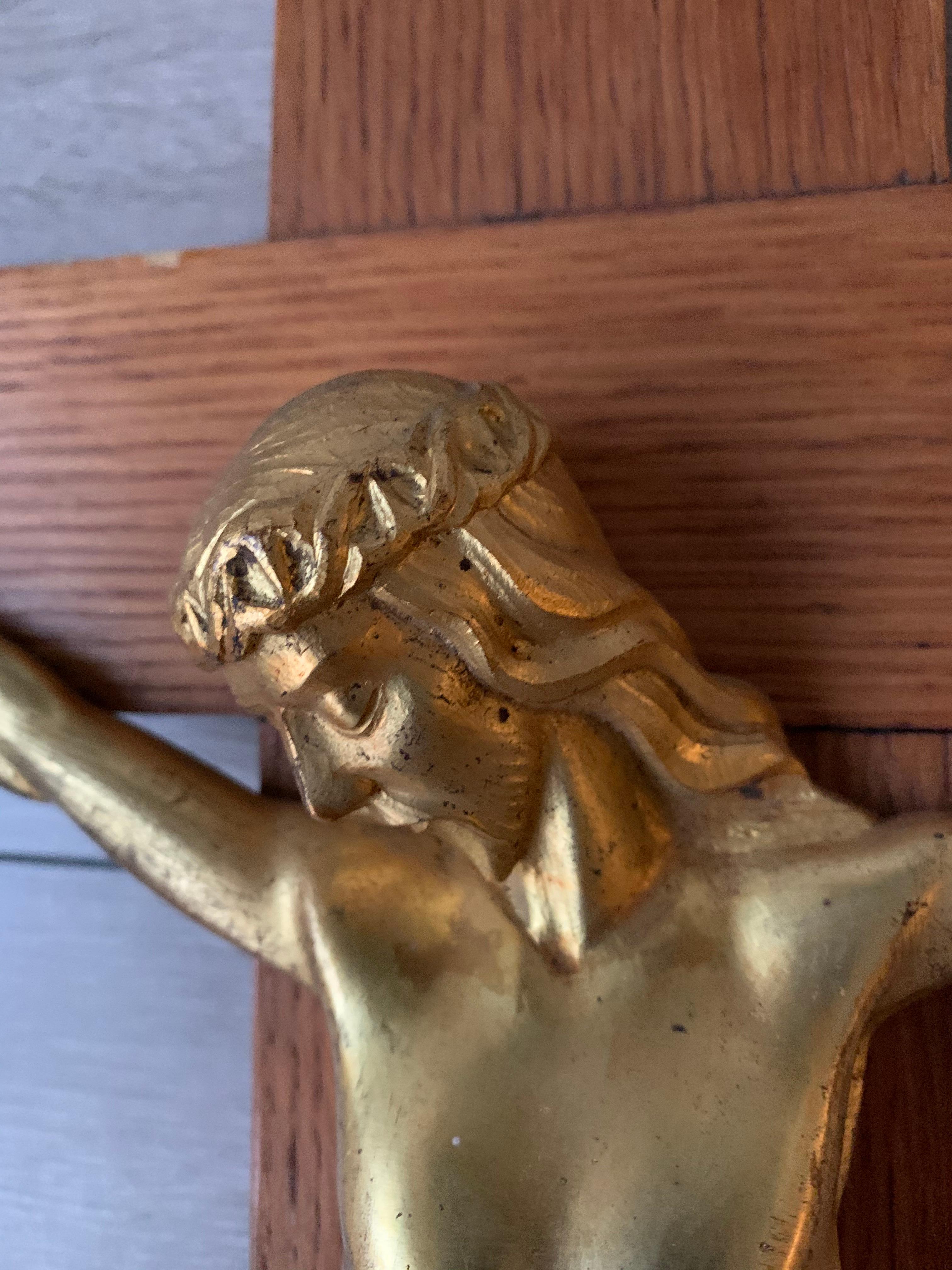 European Stylish Art Deco Wall Crucifix Gilt Bronze Christ Corpus Mounted on a Oak Cross For Sale