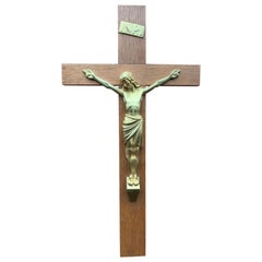 Stylish Art Deco Wall Crucifix Gilt Bronze Christ Corpus Mounted on a Oak Cross