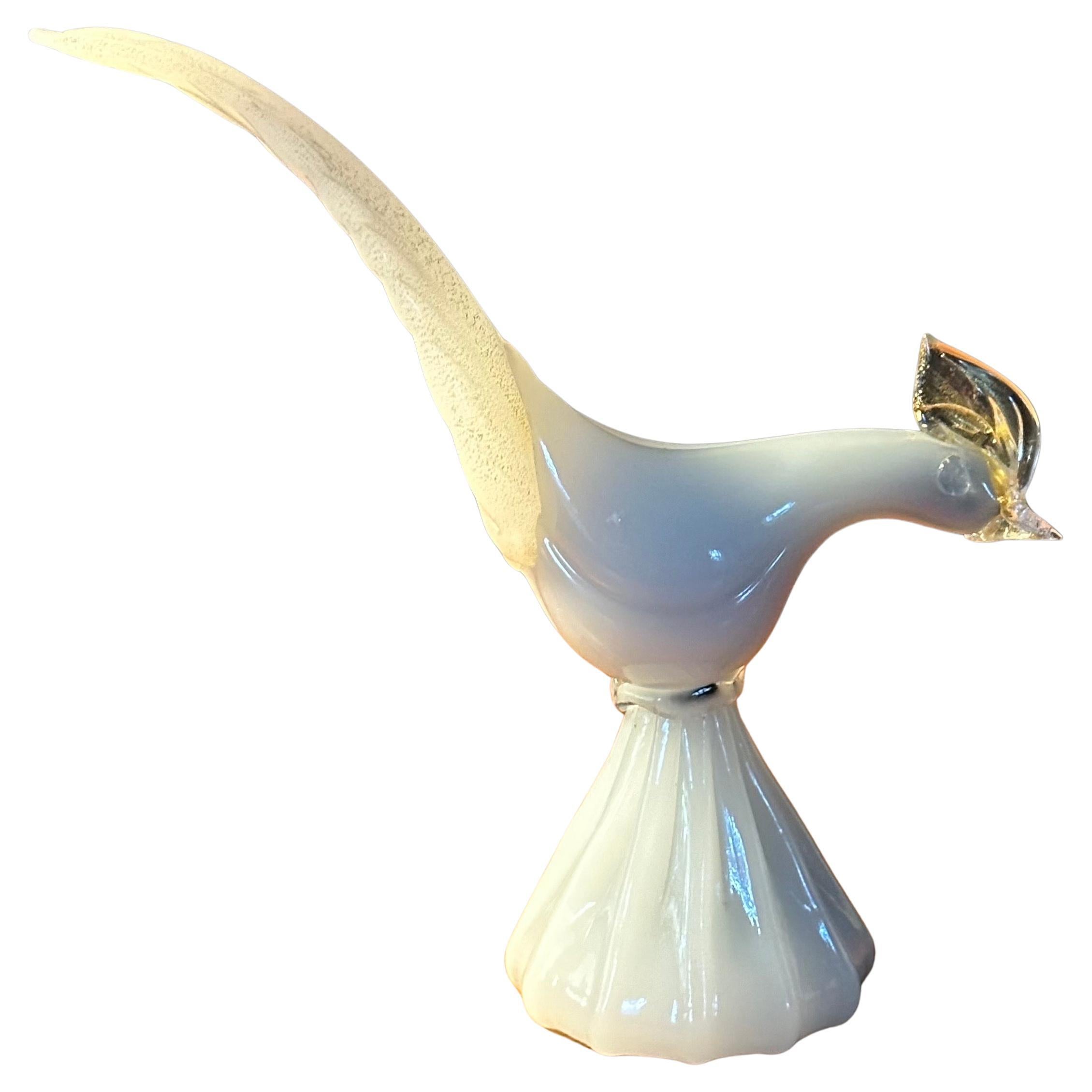 Mid-Century Modern Stylish Art Glass Bird Sculpture by Murano Glass For Sale