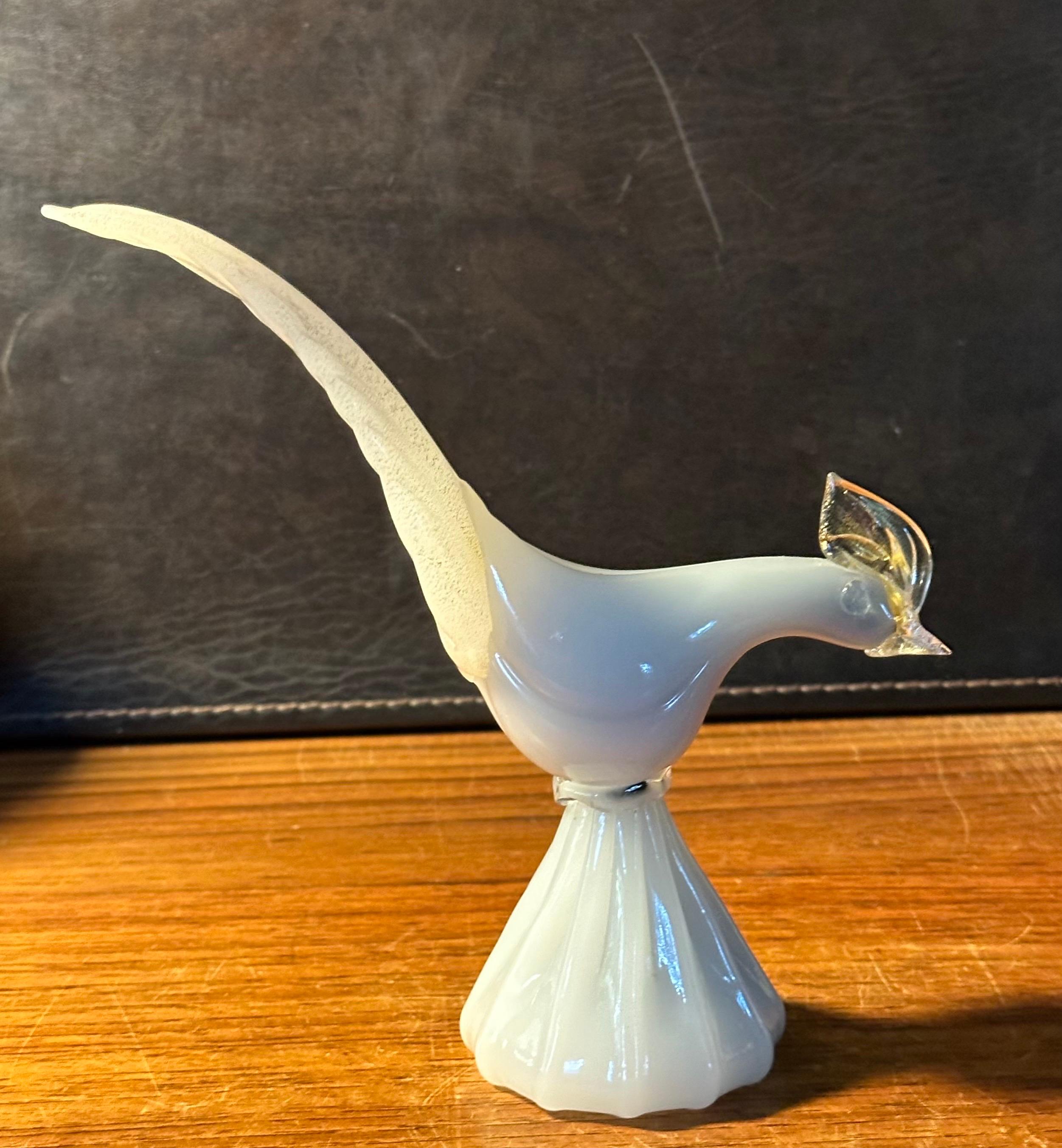 Stylish Art Glass Bird Sculpture by Murano Glass For Sale 1