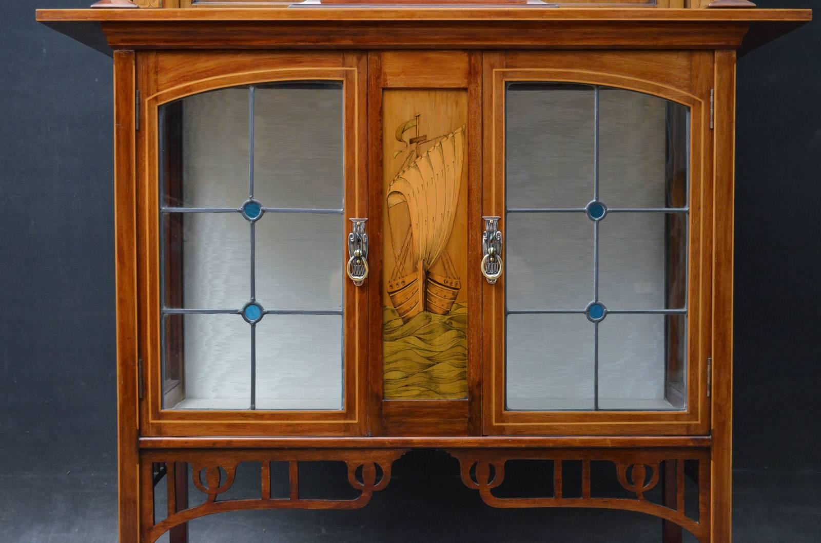 Stylish Art Nouveau Cabinet with Mirror For Sale 8