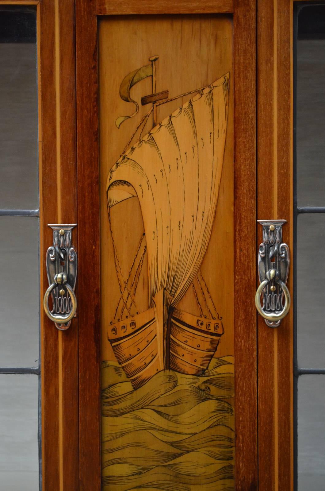 Elegante Armario Art Nouveau con Espejo en venta 9