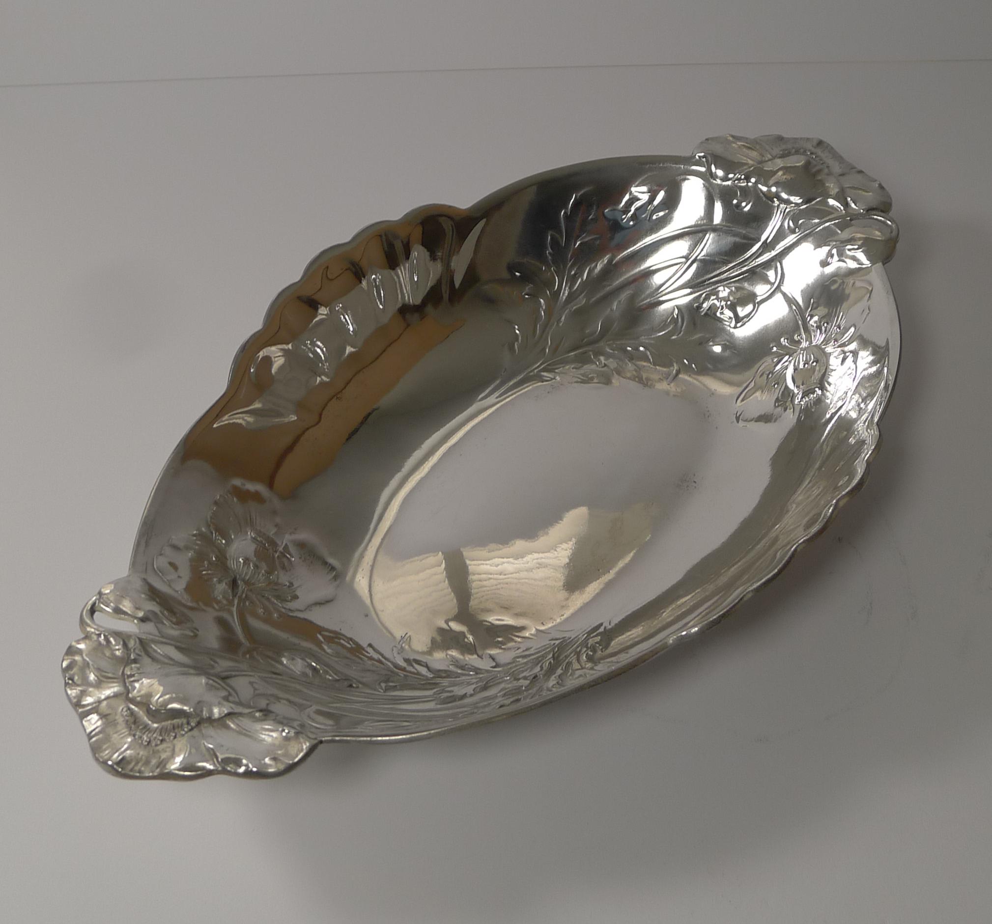 Silver Plate Stylish Art Nouveau French Christofle Gallia Bread Basket, c.1910