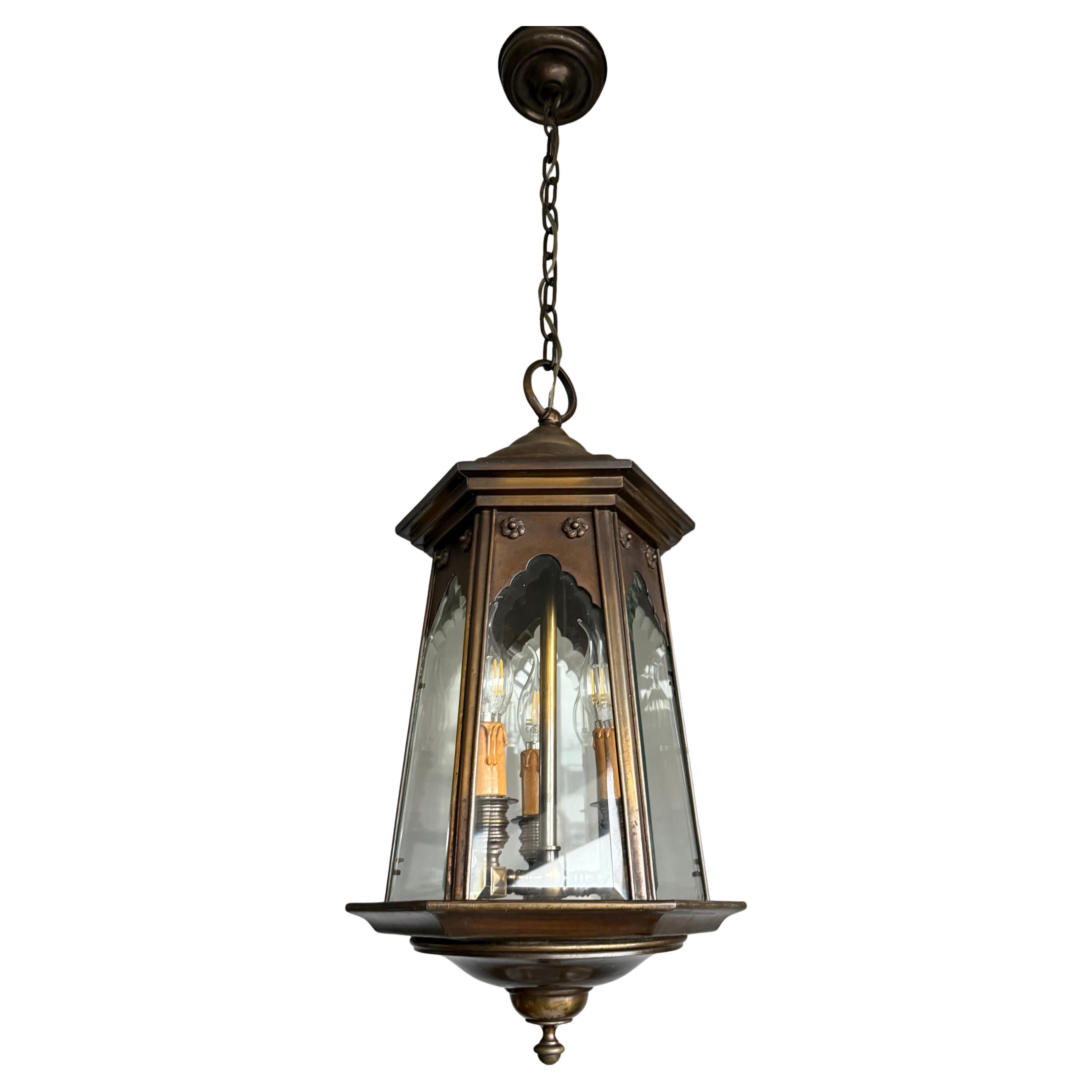 Stylish Arts & Crafts Bronze & Clear Glass Beveled Panels Lantern Pendant Light