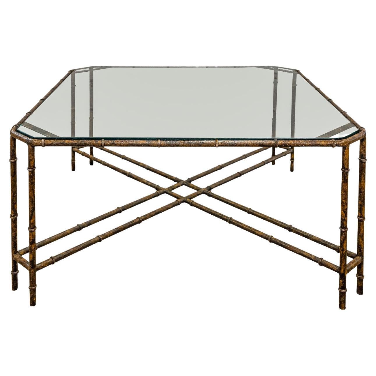 Elegante Mesa de Centro con Motivo de Bambú en Bronce Patinado Años 70
