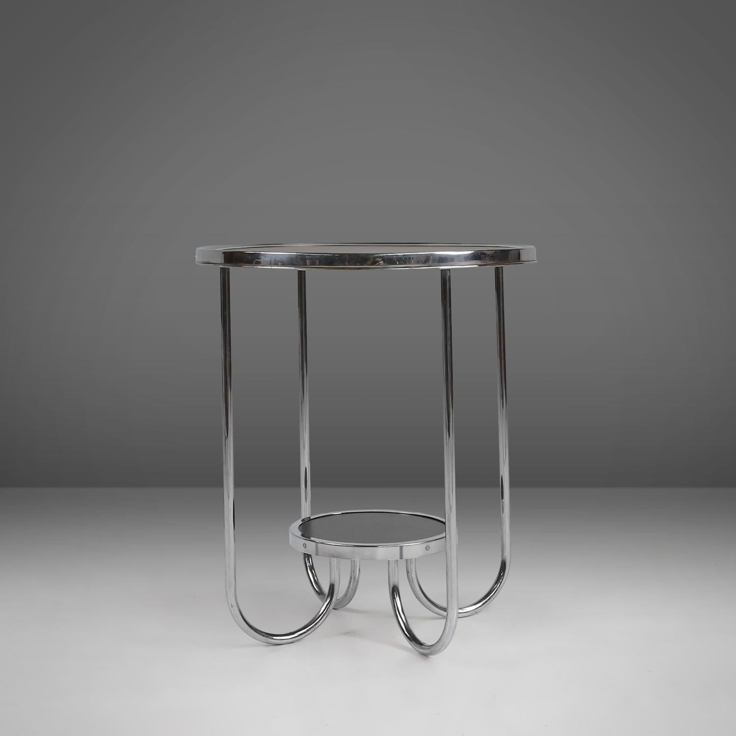 Stylish Bauhaus side table with chrome and black lacquered wood, Germany, 1930s In Good Condition For Sale In Meulebeke, BE