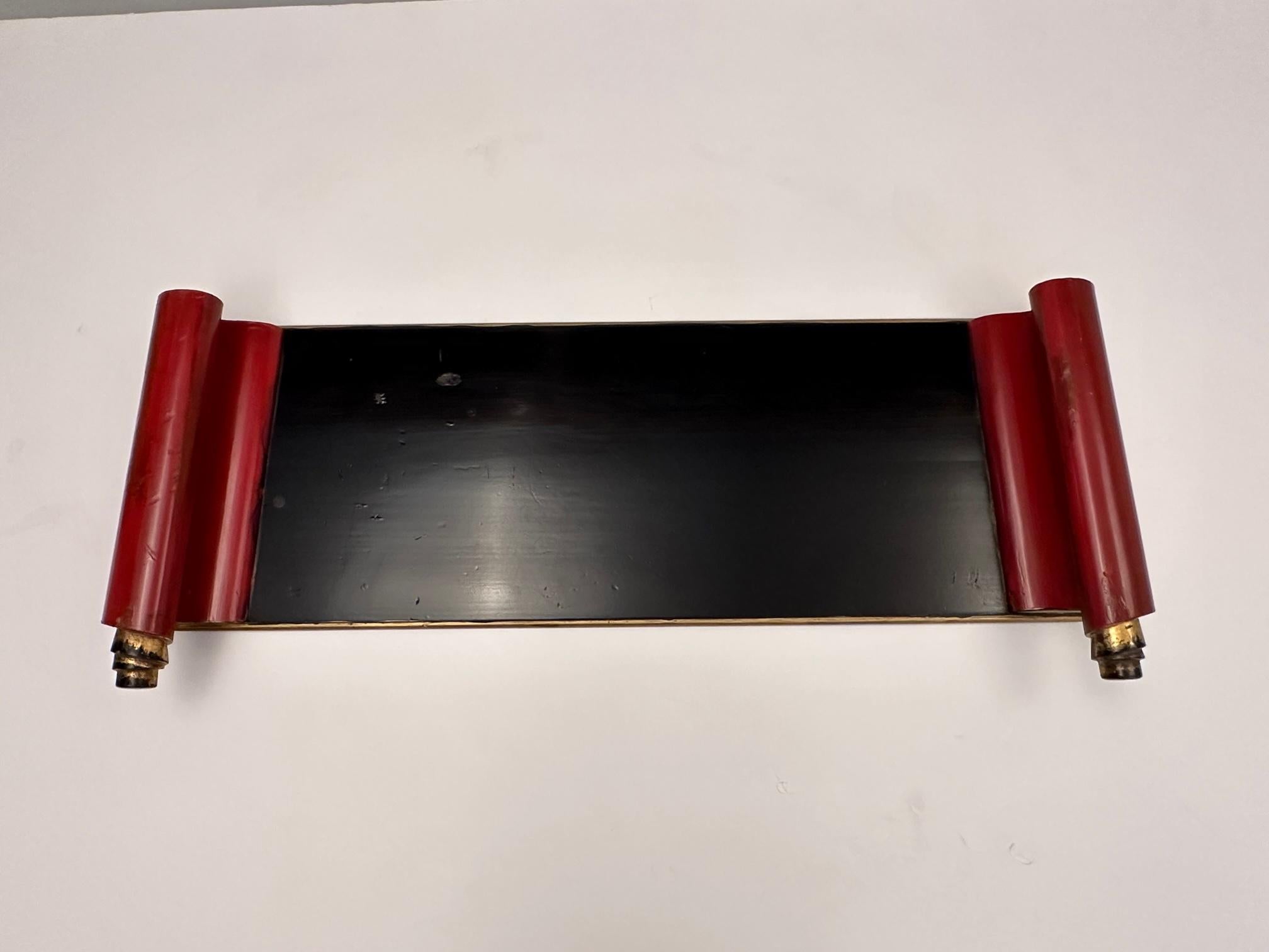 Early 20th Century Stylish Black and Red Lacquered Asian Stand For Sale